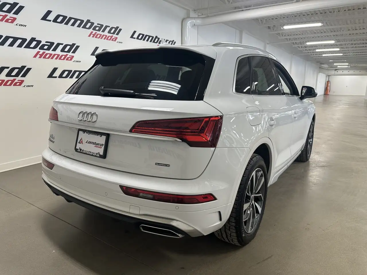 Audi Q5 снимка Audi Q5