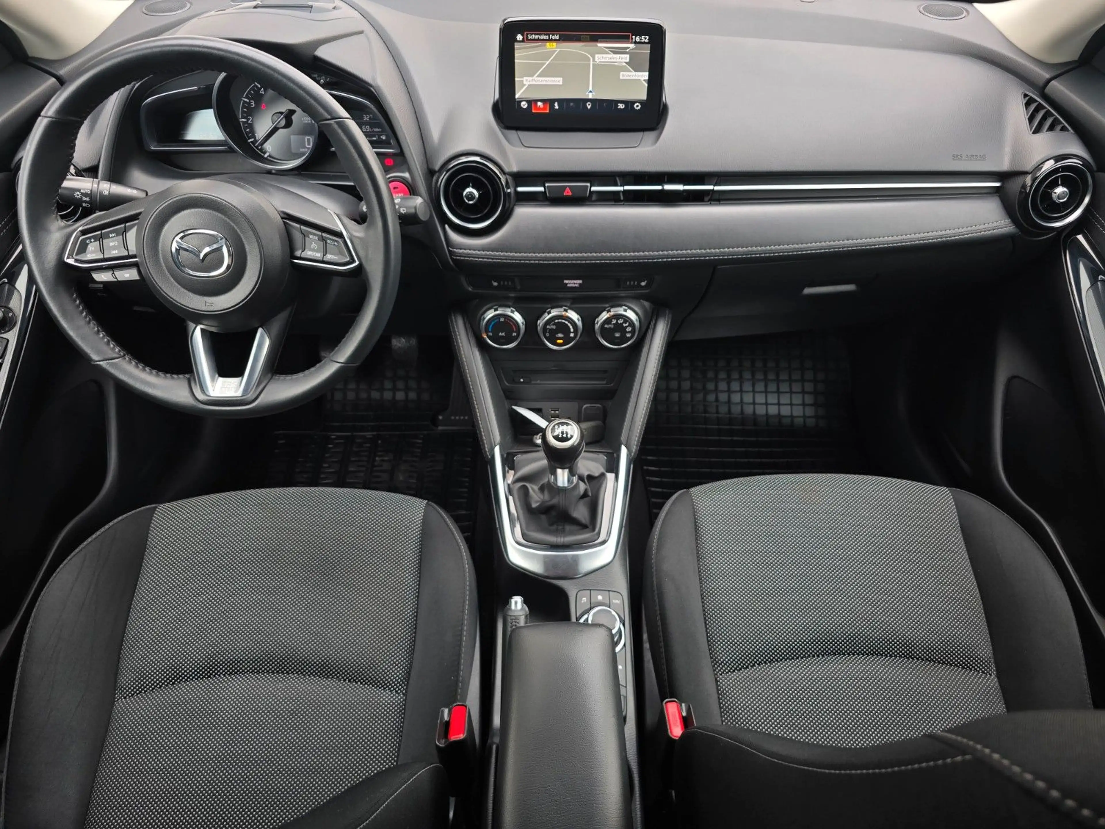 Mazda 2 Lim. Sports-Line LED — photo 12