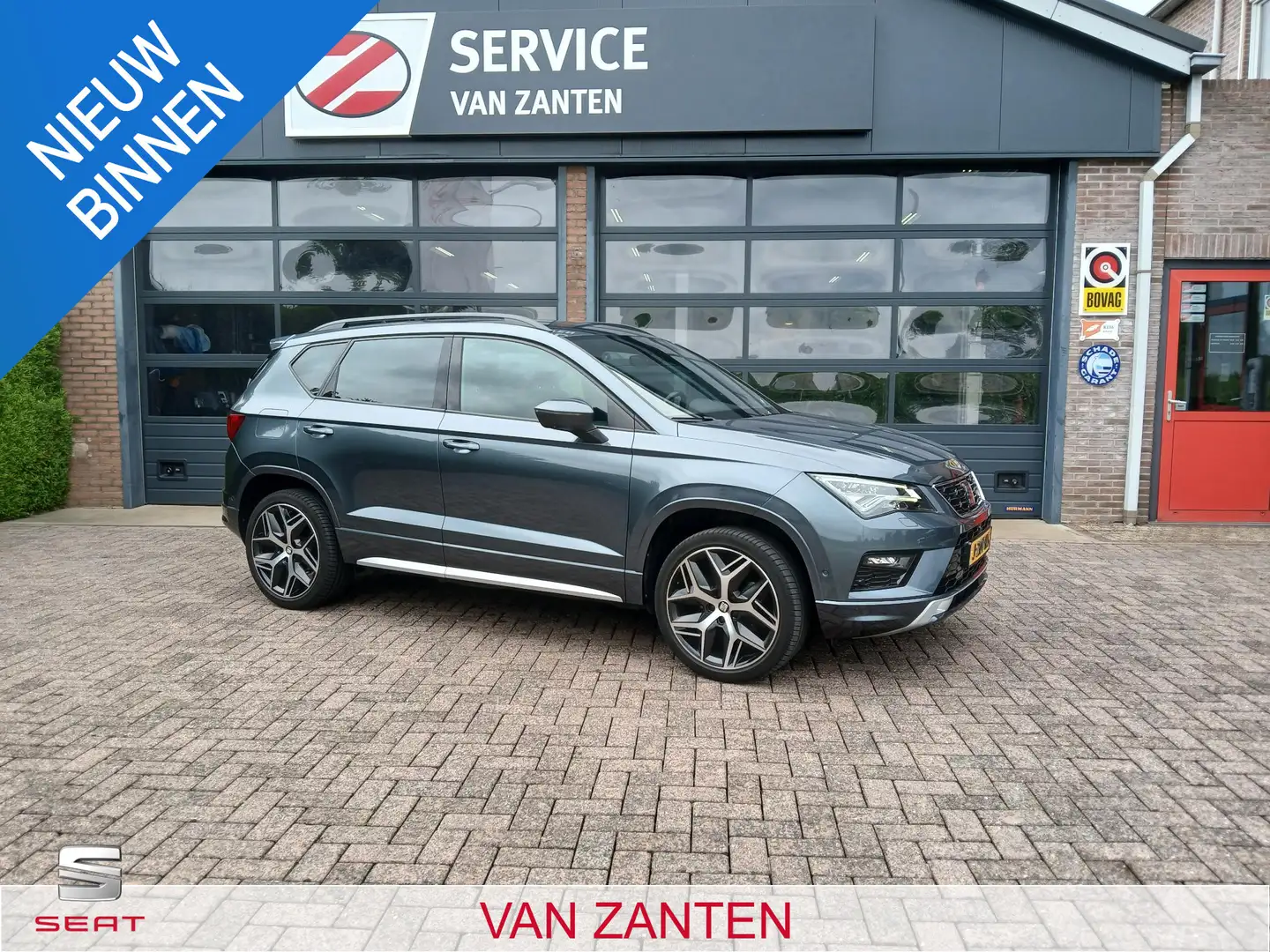 SEAT Ateca 1.5 TSI FR Business Intense DSG-7 + Technology en Grijs - 1