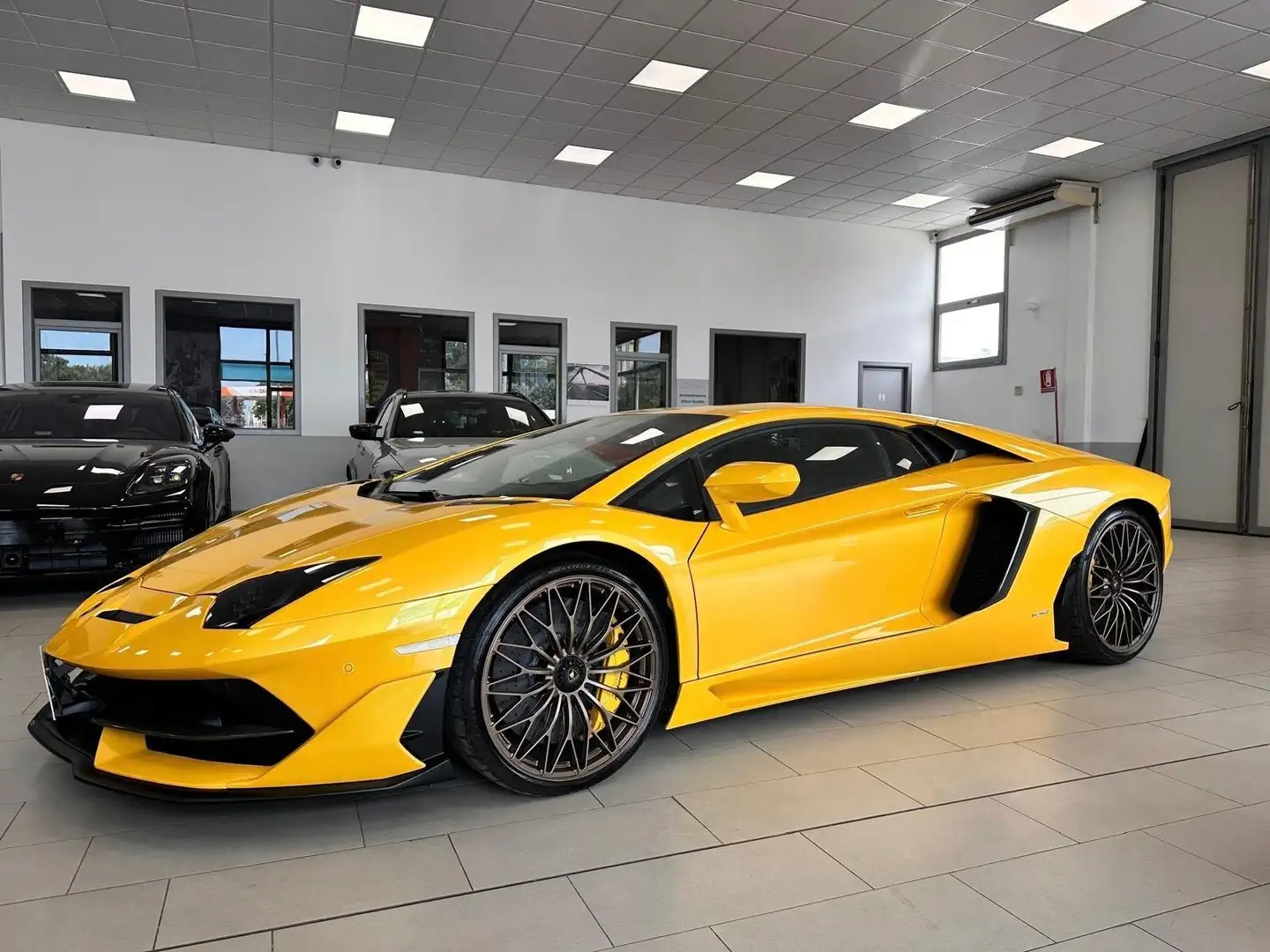Lamborghini Aventador Coupe 6.5 LP 700-4 "FULL CARBON SCARICO CAPRISTO" Giallo - 2