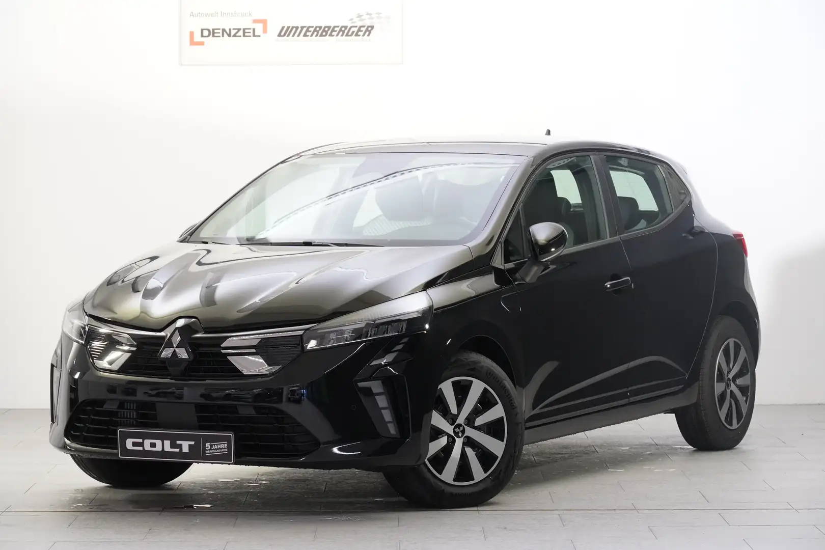Mitsubishi Colt 1,0 MPI Turbo Invite C EUR 18.210 bei Finanzierung Black - 2