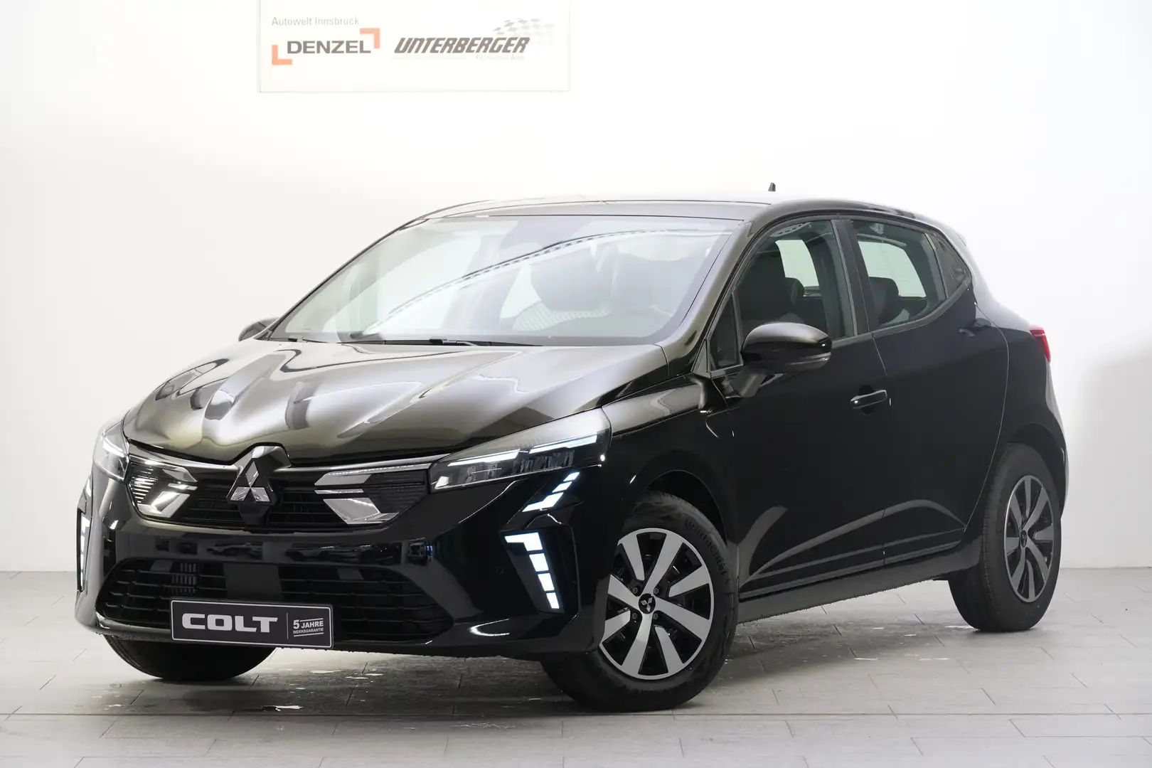 Mitsubishi Colt 1,0 MPI Turbo Invite C EUR 18.210 bei Finanzierung Black - 1
