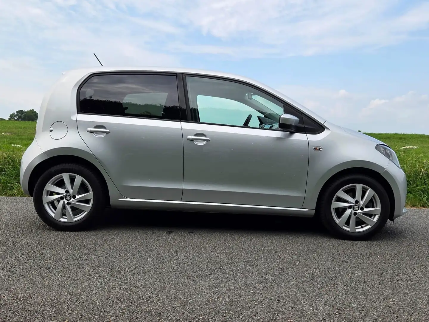 SEAT Mii 1.0 Style Sport // Automaat // NAP Grijs - 2