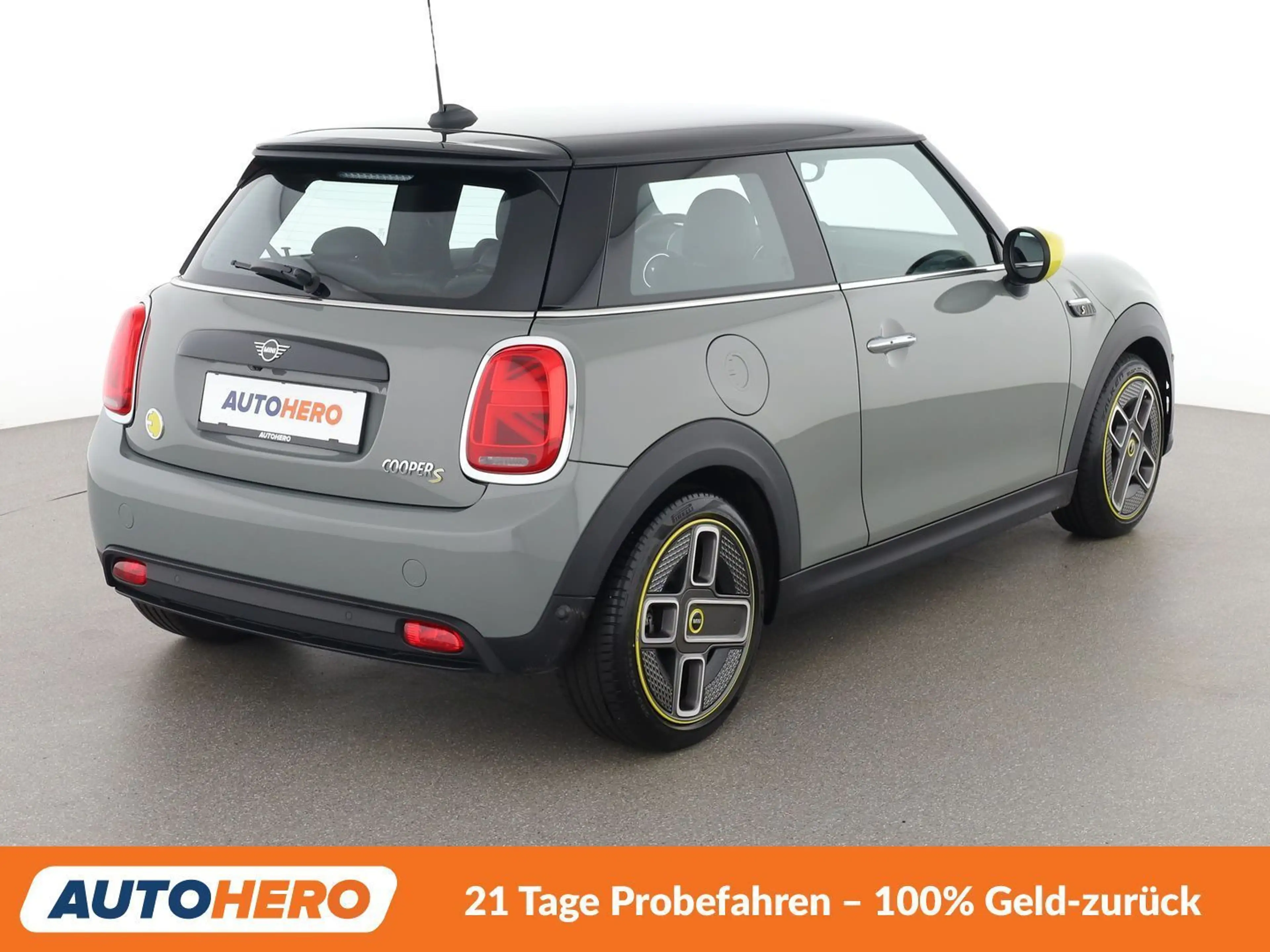 MINI Cooper SE Cooper SE — photo 6