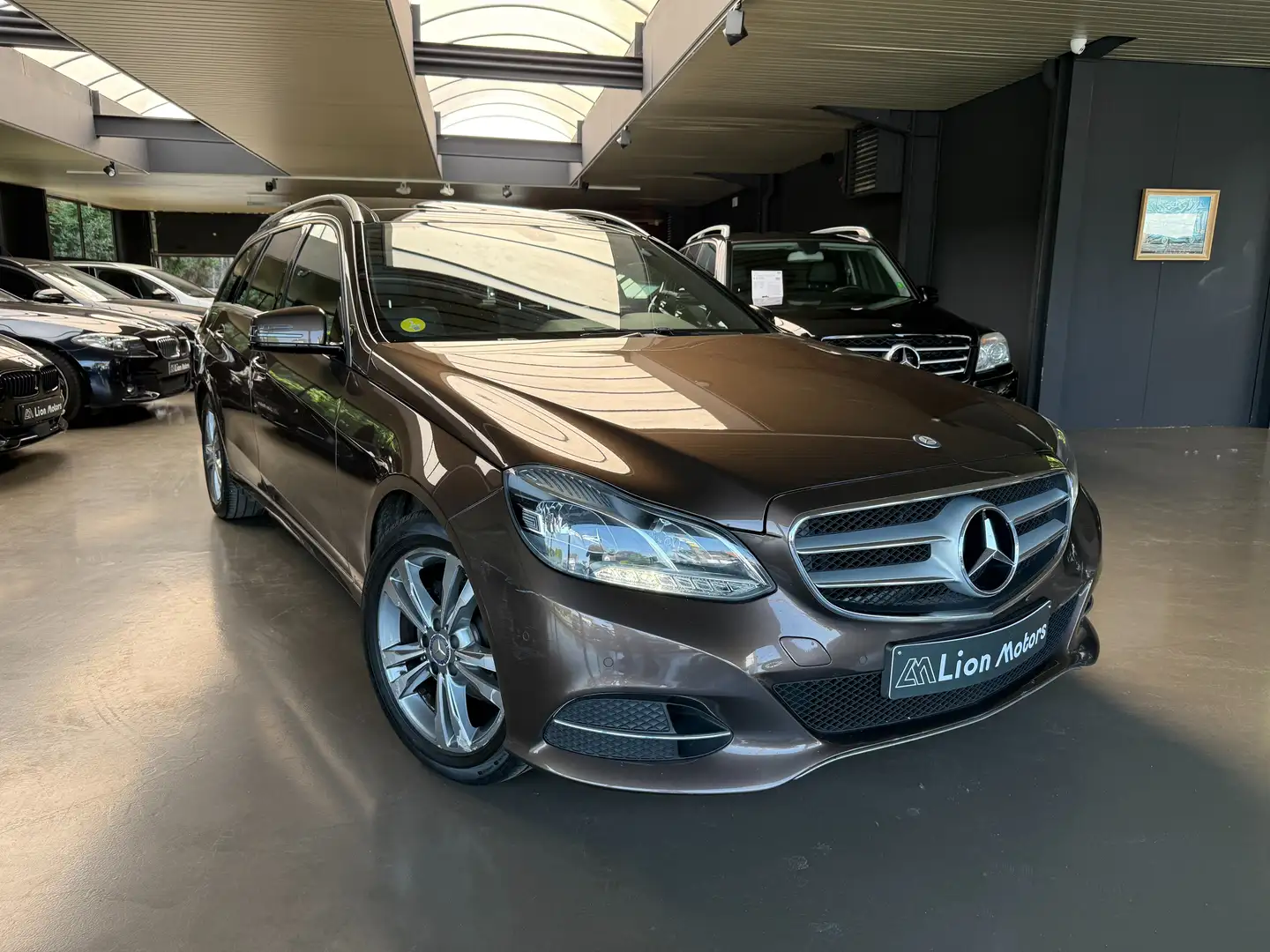 Mercedes-Benz E 200 BlueTEC Avantgarde* LEDER* PANO DAK* NAVI*EURO. 6B Braun - 1