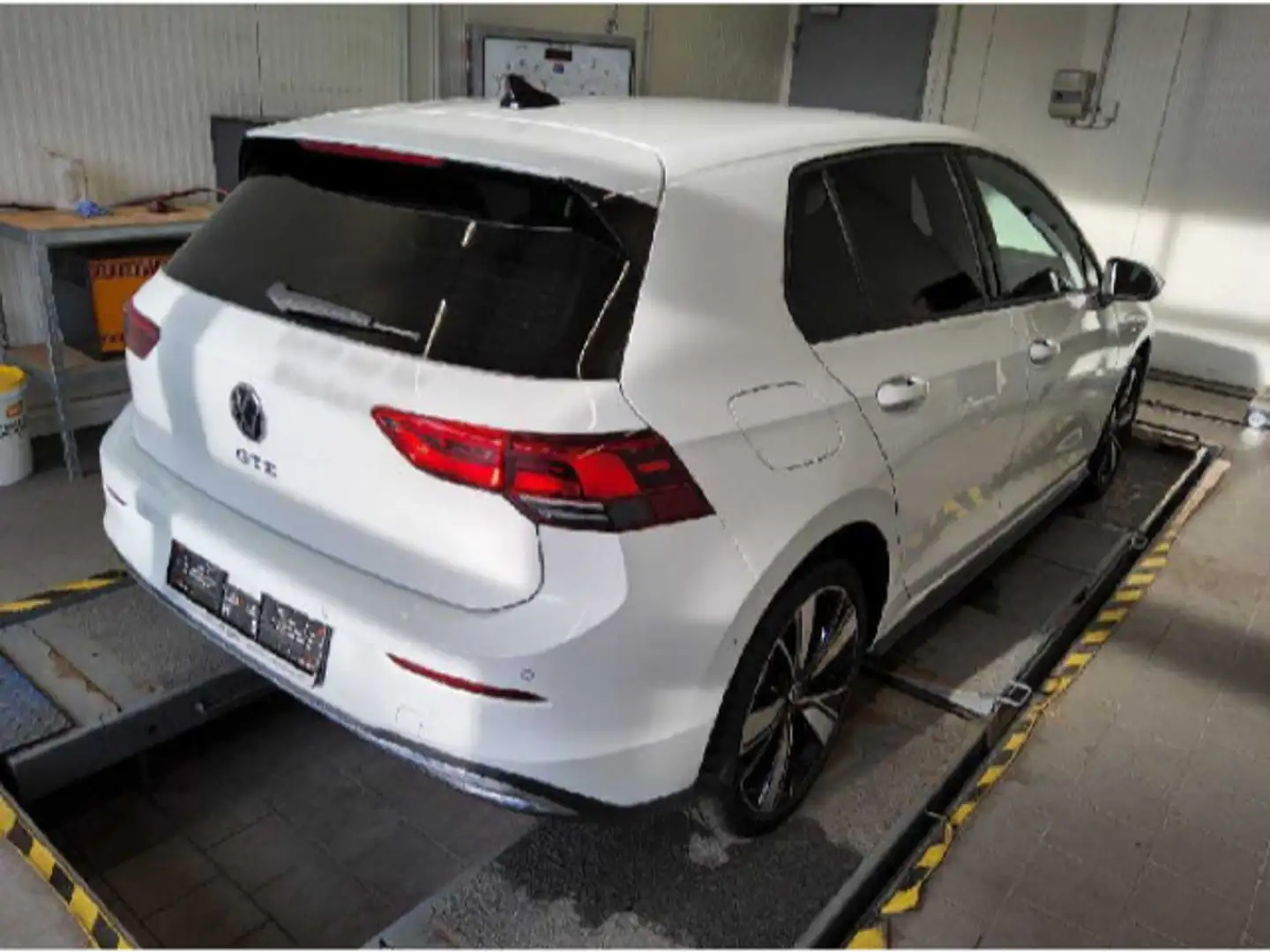 Volkswagen Golf GTE VIII GTE 1.4 eHybrid LED+ NAVI ACC RFK KESS Weiß - 2