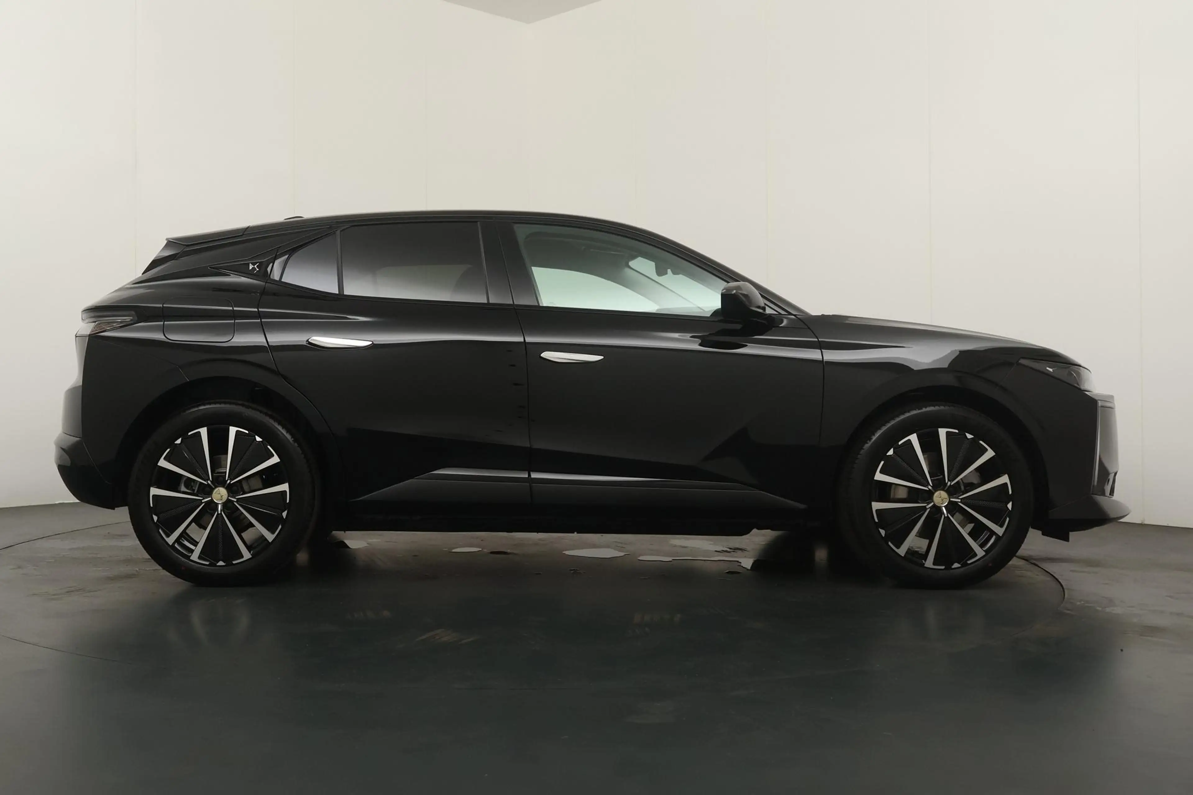 DS Automobiles DS 4 No E-Tense Performance Line Tech Pack 58.3 kWh | C — photo 12