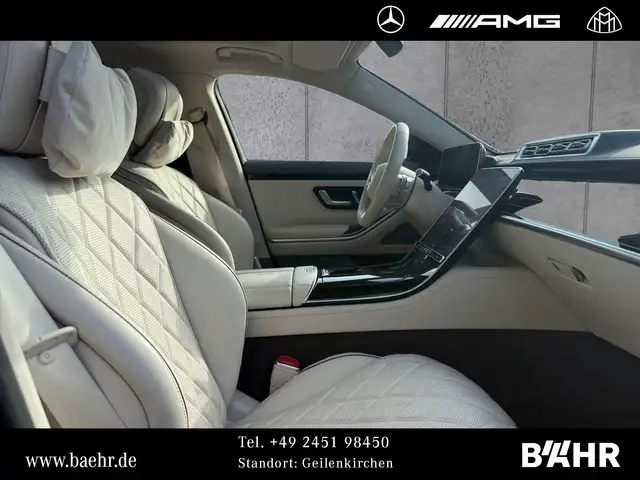 Mercedes-Benz 450 view 5