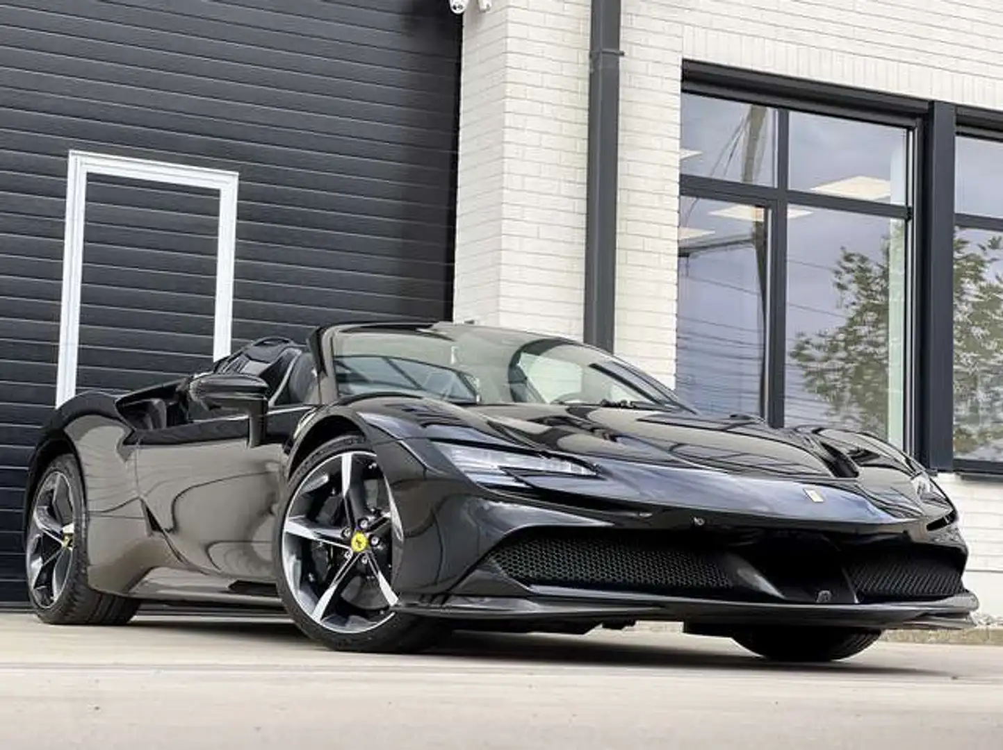 Ferrari SF90 Spider 4.0 Turbo V8 F1 " PACK FIORANO " Schwarz - 1