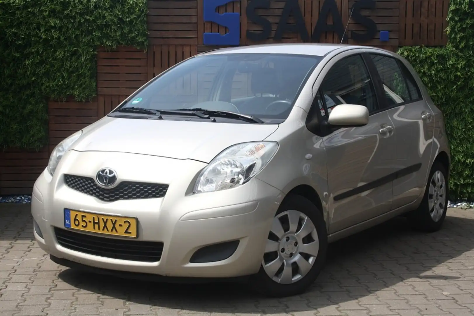 Toyota Yaris 1.3 / NAP Beige - 1