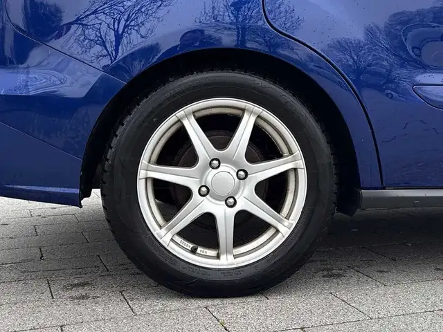 Ford Tourneo Courier view 9