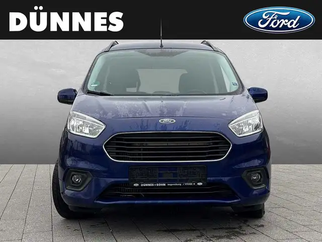Ford Tourneo Courier view 8