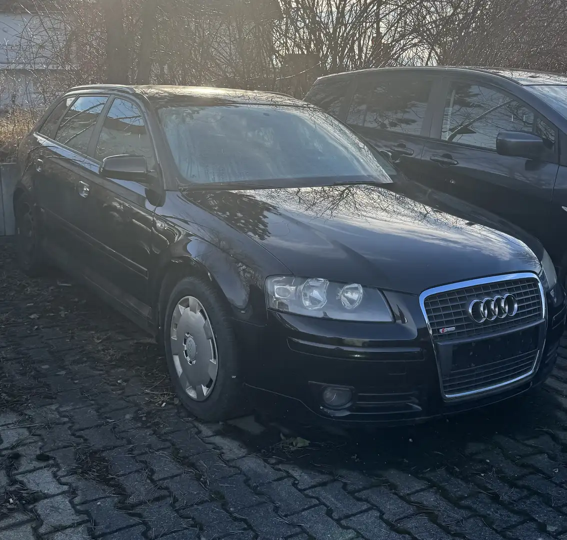 Audi A3 2.0 FSI Sportback Attraction Black - 1