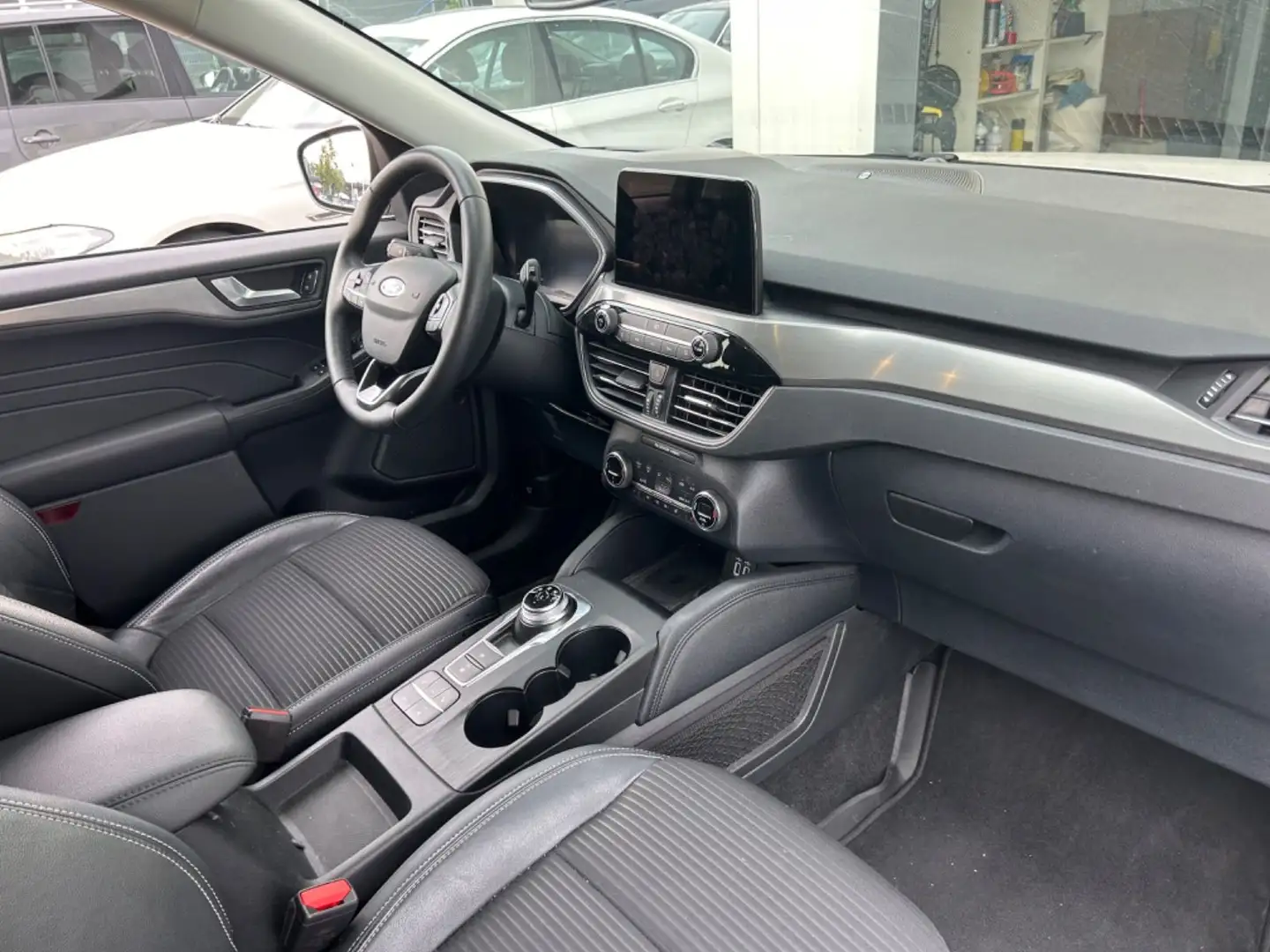 Ford Kuga Plug-In Hybrid Titanium X Blanc - 2