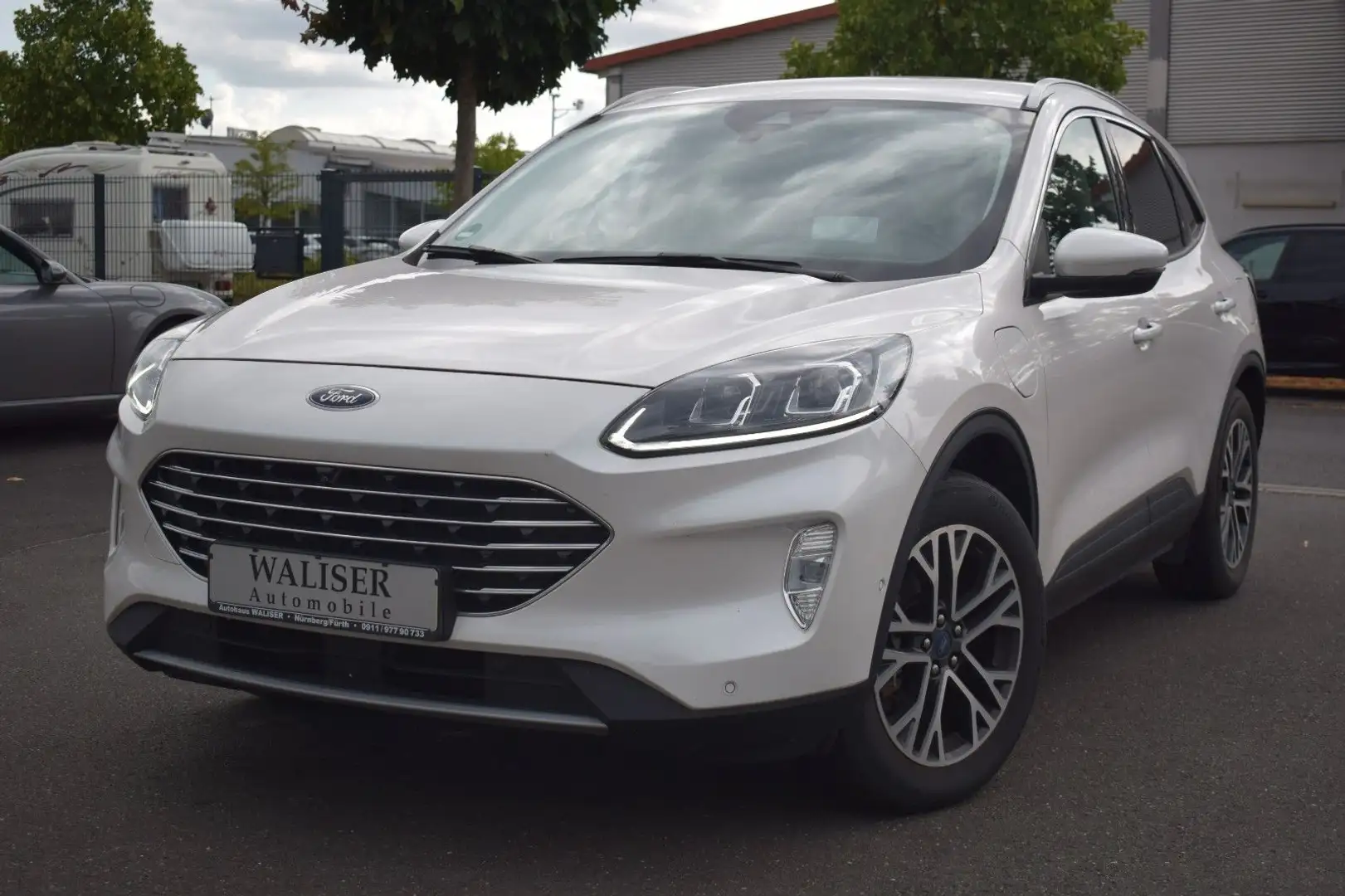 Ford Kuga Plug-In Hybrid Titanium X *LED*Kamera*AHK* Weiß - 2