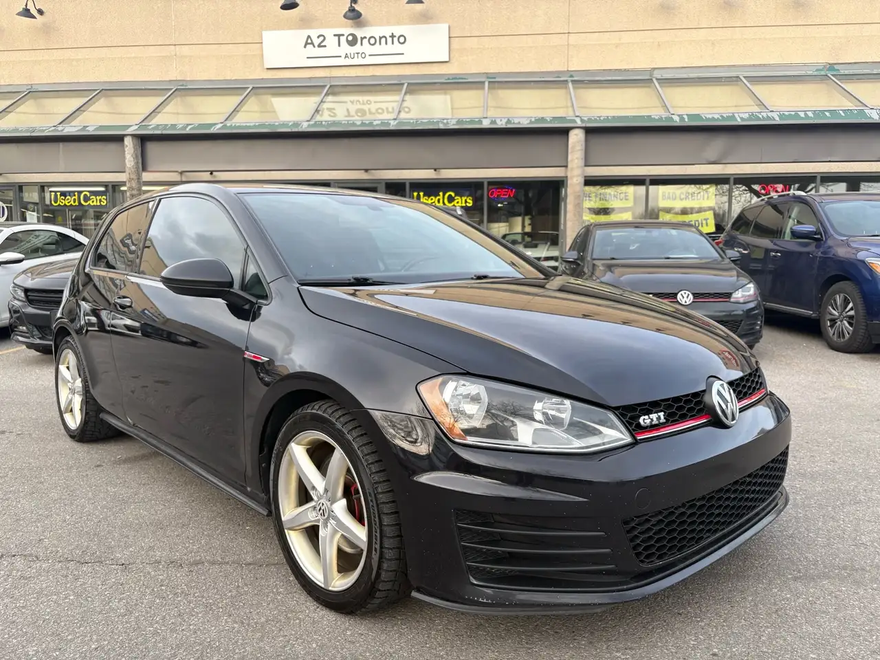 Volkswagen Golf GTI снимка Volkswagen Golf GTI