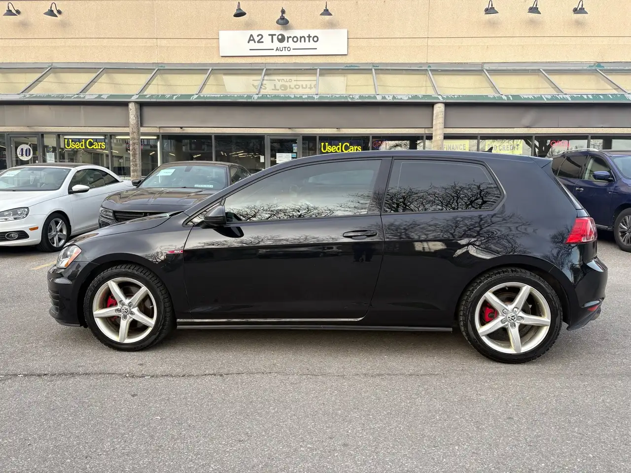 Volkswagen Golf GTI снимка Volkswagen Golf GTI