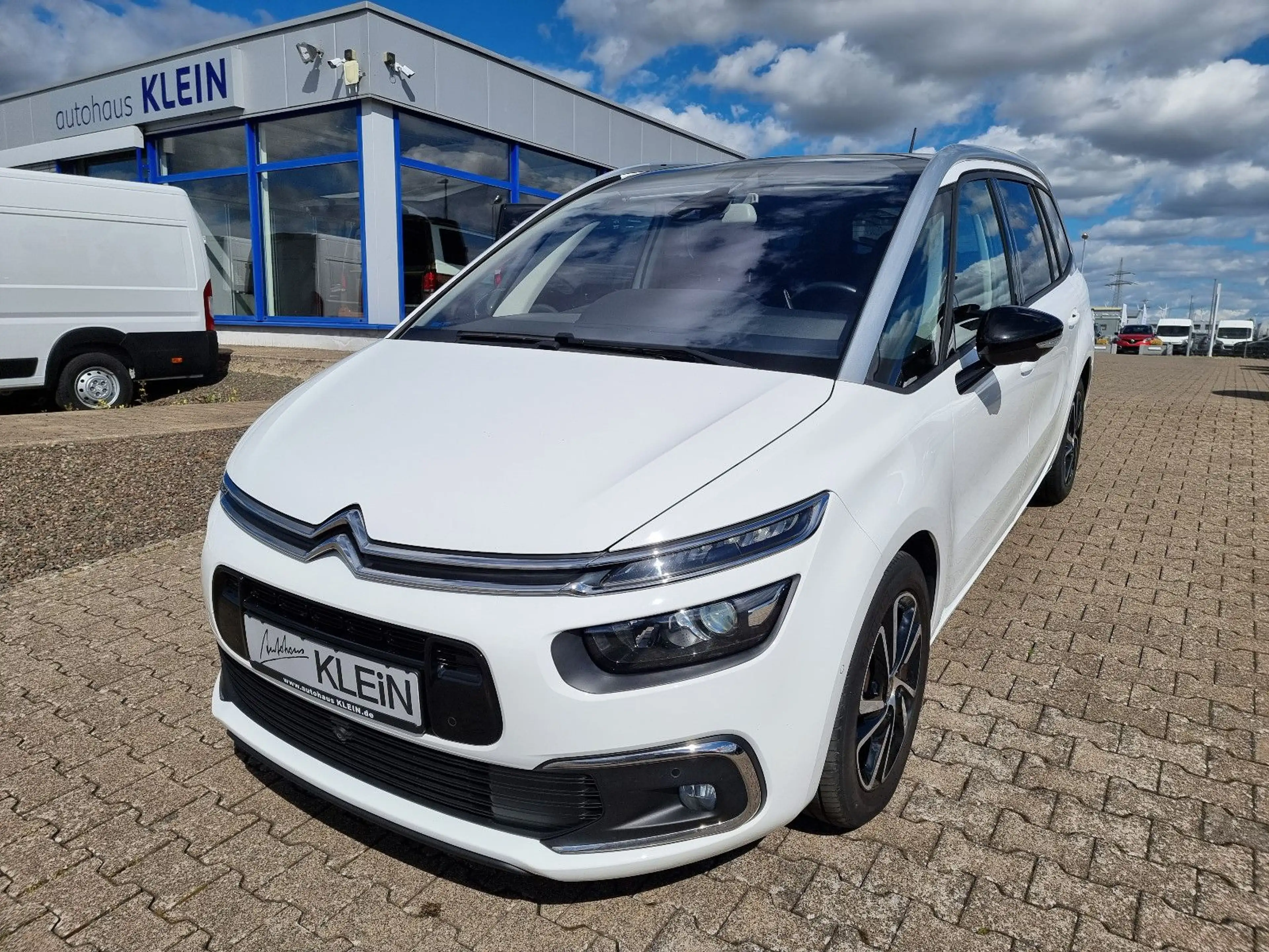 Citroen Grand C4 Picasso Grand C4 SpaceTourer Shine BlueHDi160 EAT8 - AHK — photo 2