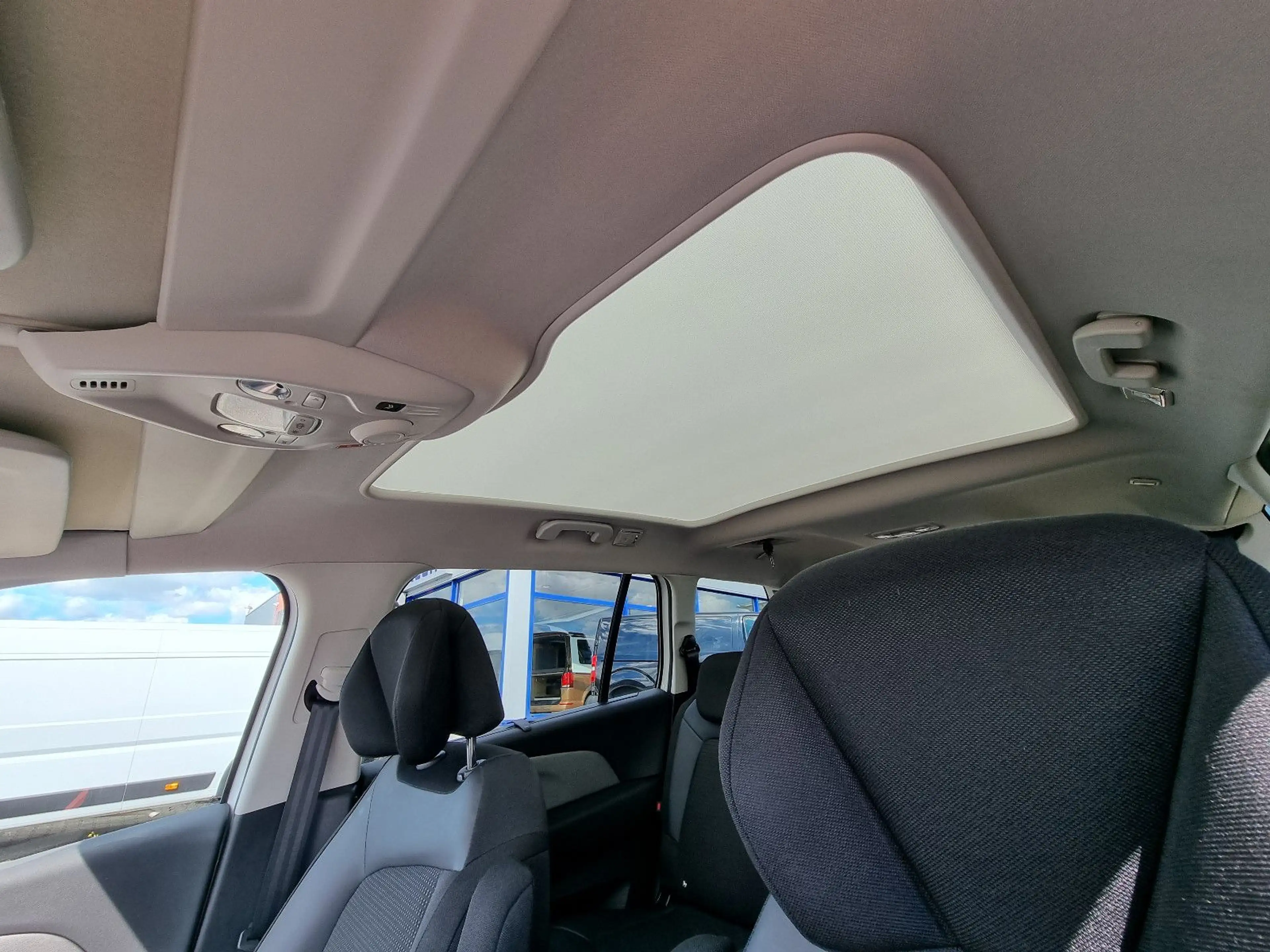 Citroen Grand C4 Picasso Grand C4 SpaceTourer Shine BlueHDi160 EAT8 - AHK — photo 12