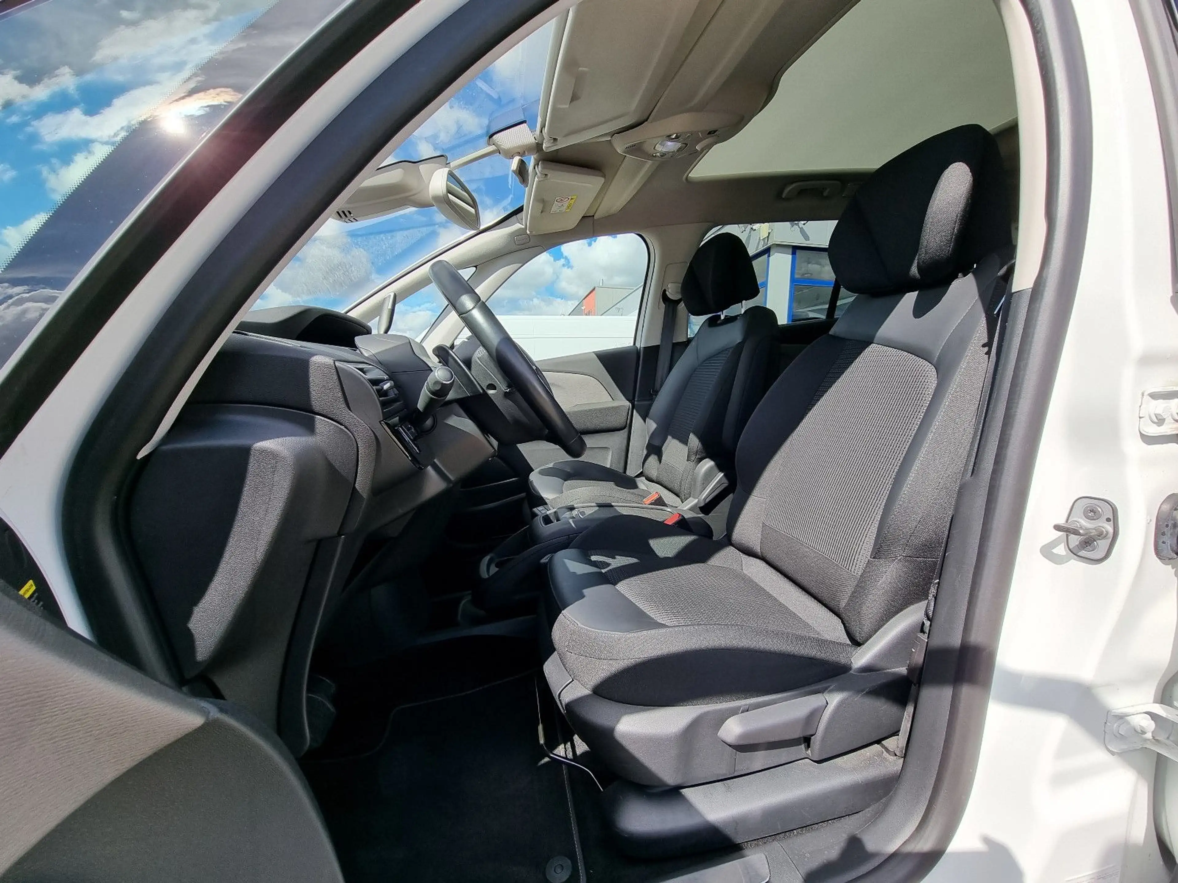 Citroen Grand C4 Picasso Grand C4 SpaceTourer Shine BlueHDi160 EAT8 - AHK — photo 11