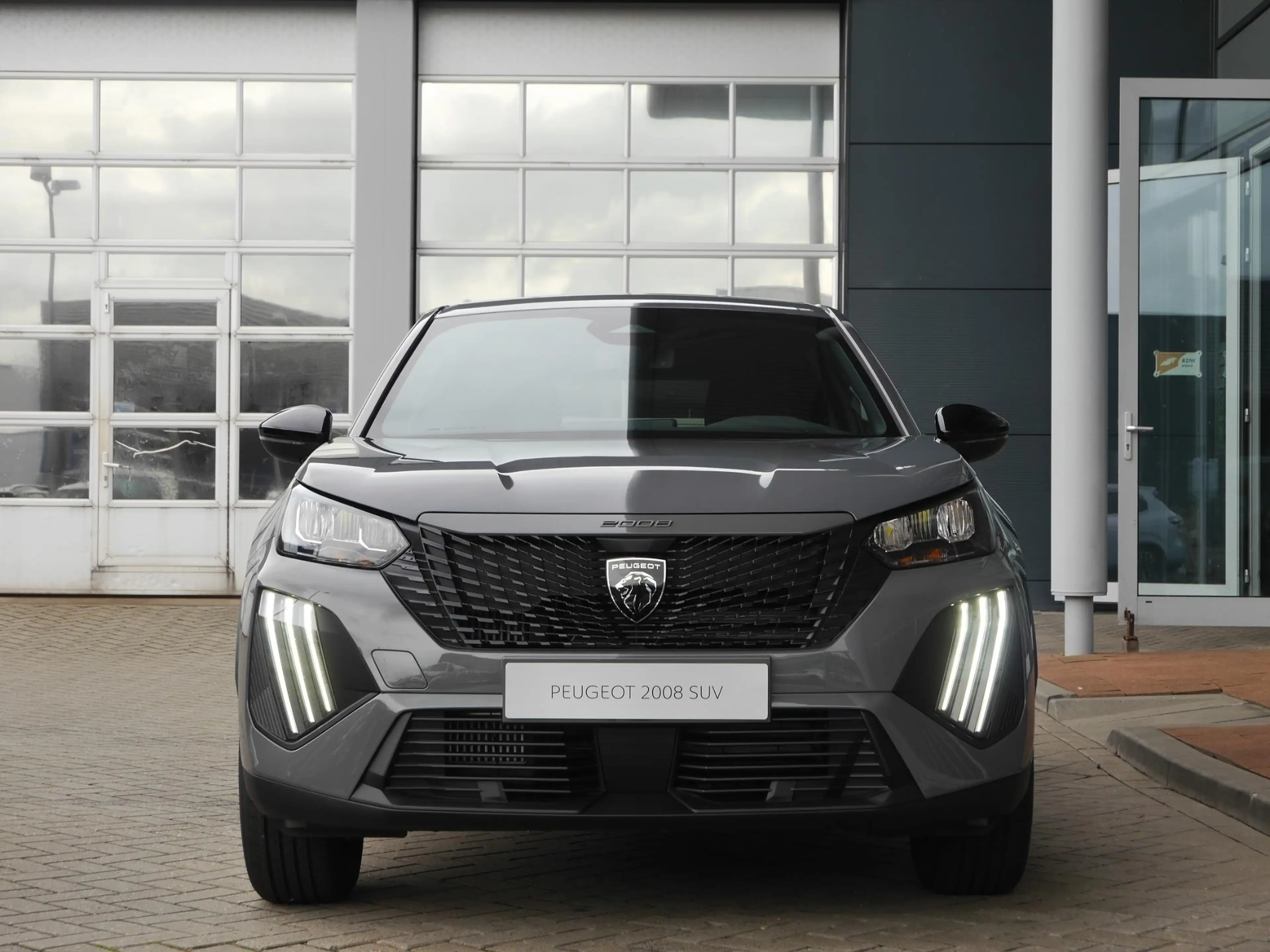 Peugeot 2008 1.2 Hybrid 145 Business Automaat | | CarPlay | Nav — photo 2
