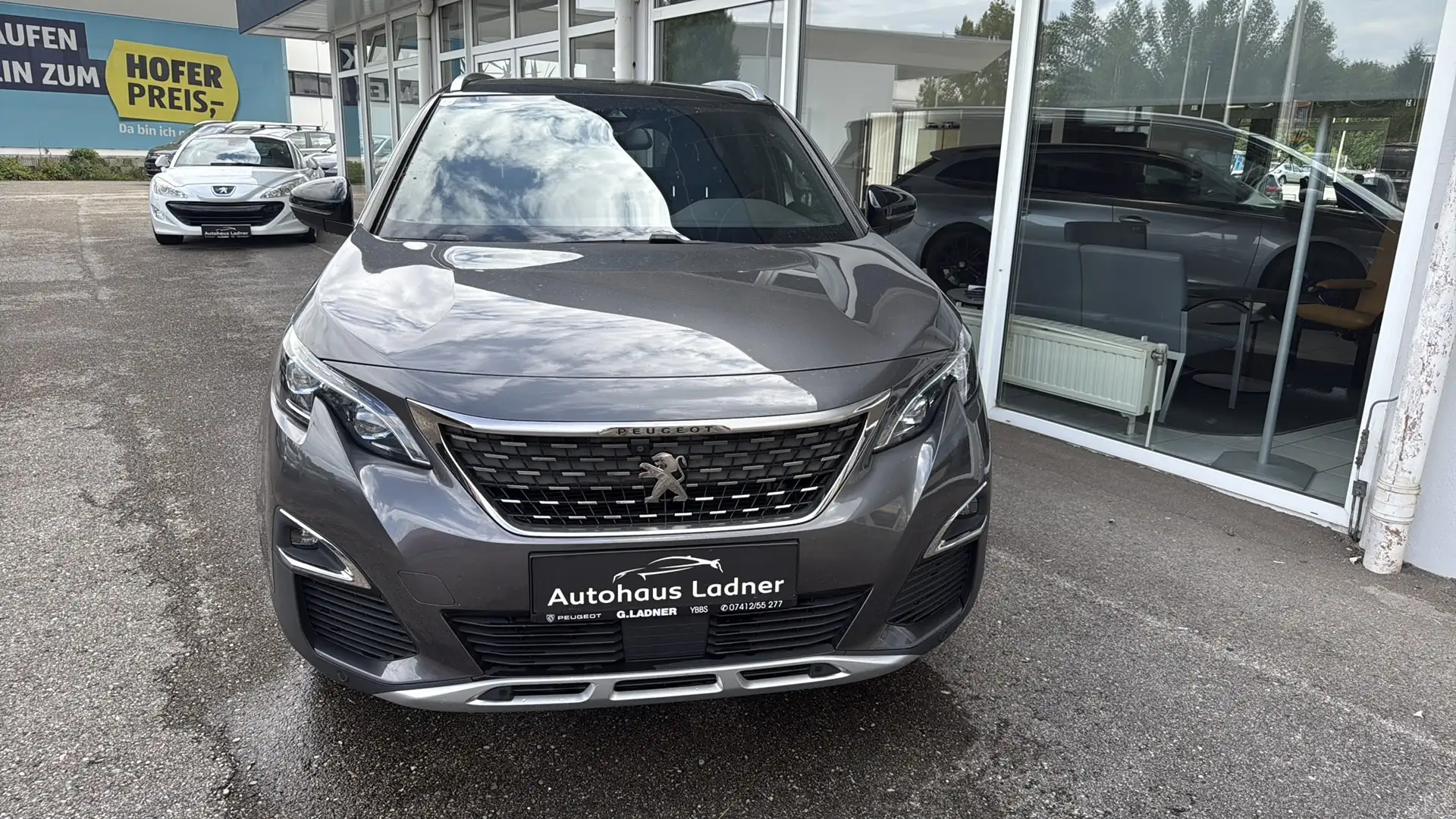Peugeot 5008 GT Line 7 Sitzer 1,6 BlueHDI 120 Grau - 1
