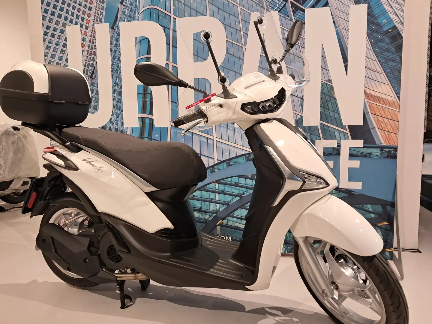 Piaggio Liberty 150 Bianco - 2