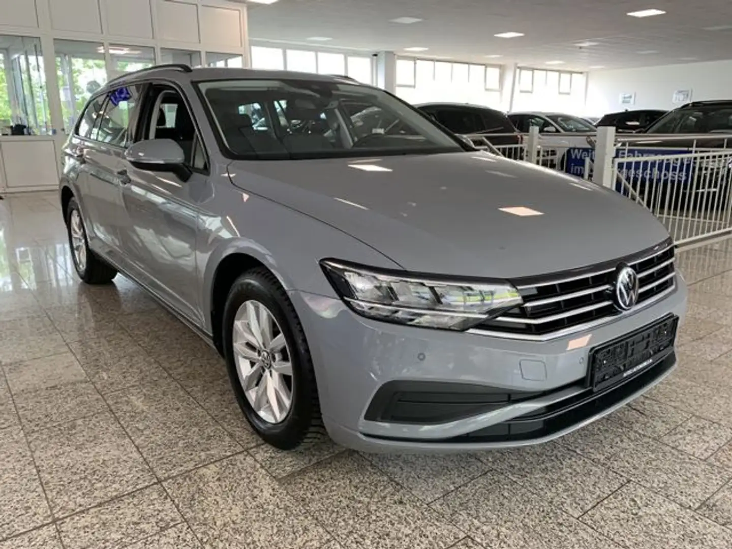 Volkswagen Passat Variant 2.0 TDI ACC+LED+KAMERA+SPURHALT Gris - 2
