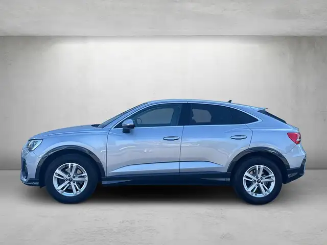 Audi Q3 view 2