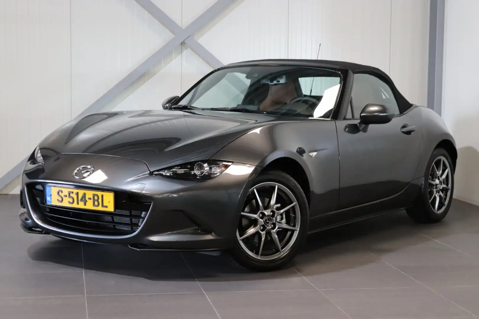 Mazda MX-5 1.5 SkyAc-G 132 Luxury/Leder/Nieuwstaat"Rijklaar! Szürke - 2