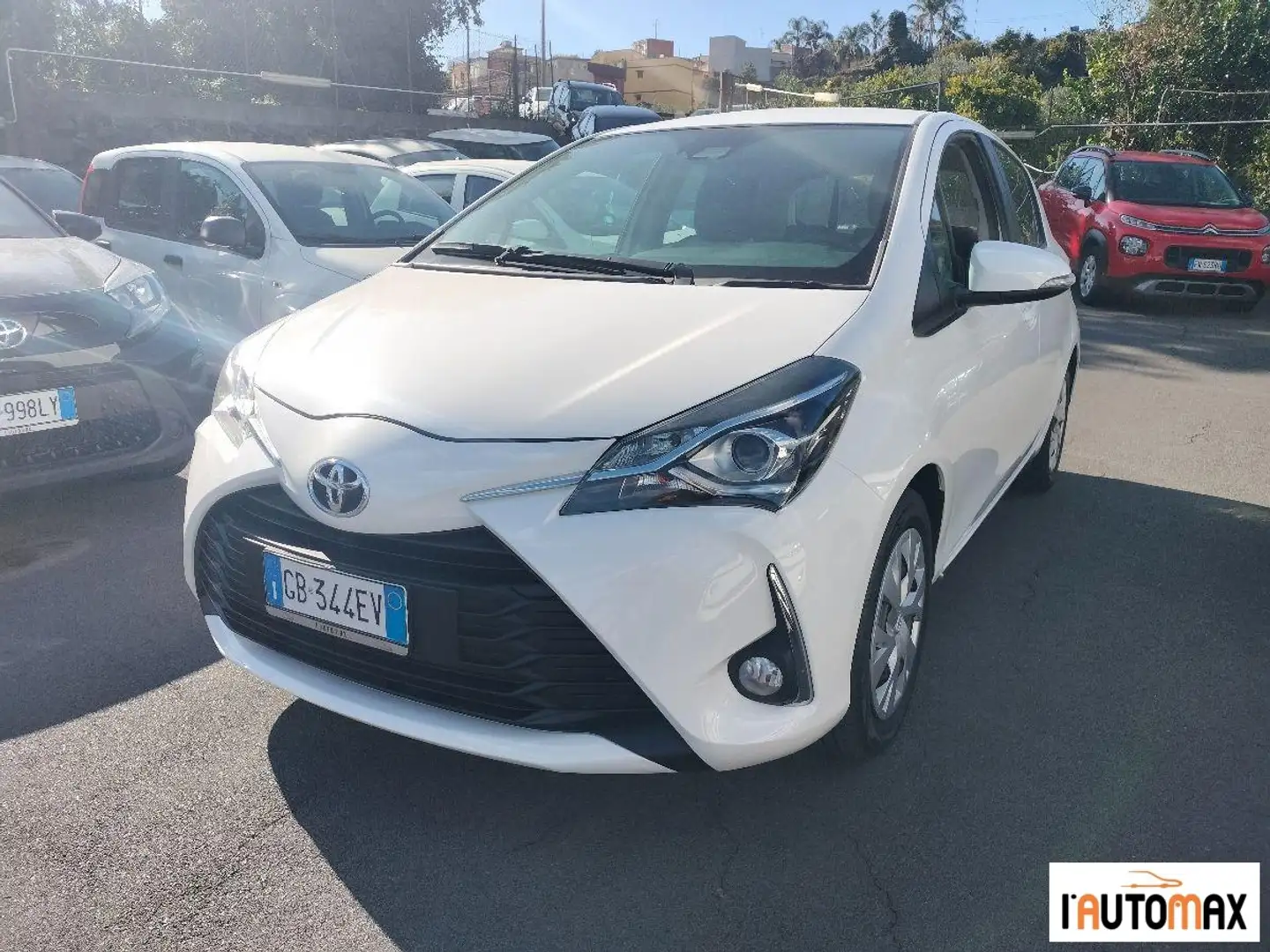 Toyota Yaris 5p 1.0 Business Bianco - 1