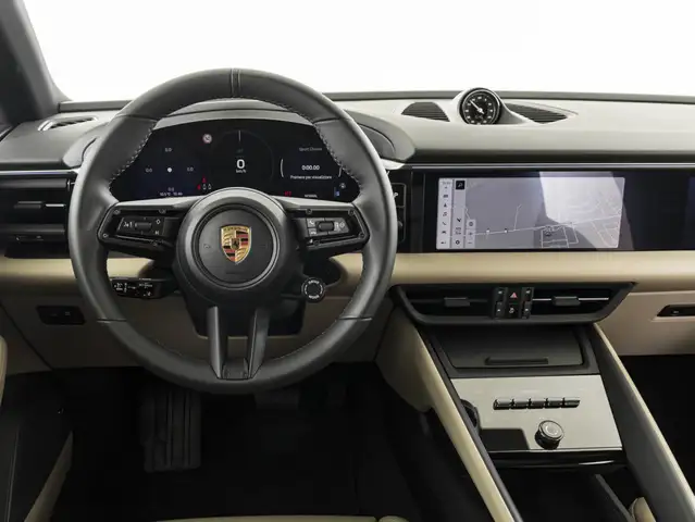Porsche Macan view 8