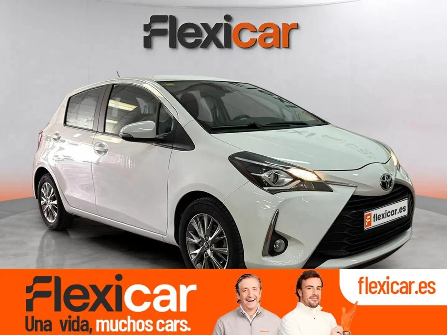 Toyota Yaris 1.0 Business Желтый - 1