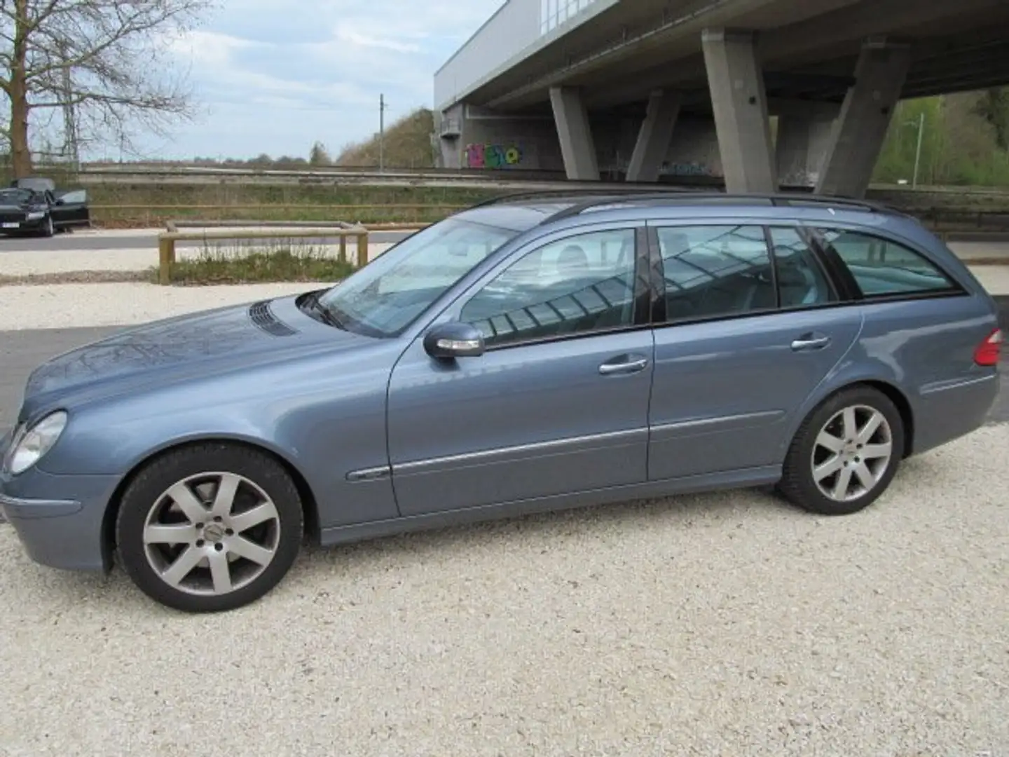 Mercedes-Benz E 50 AMG T modell 4 matic Bleu - 1