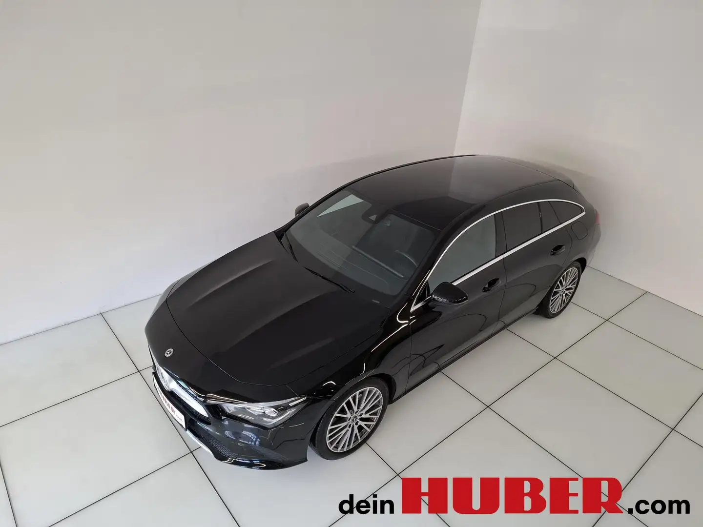 Mercedes-Benz CLA 200 Shooting Brake Schwarz - 2