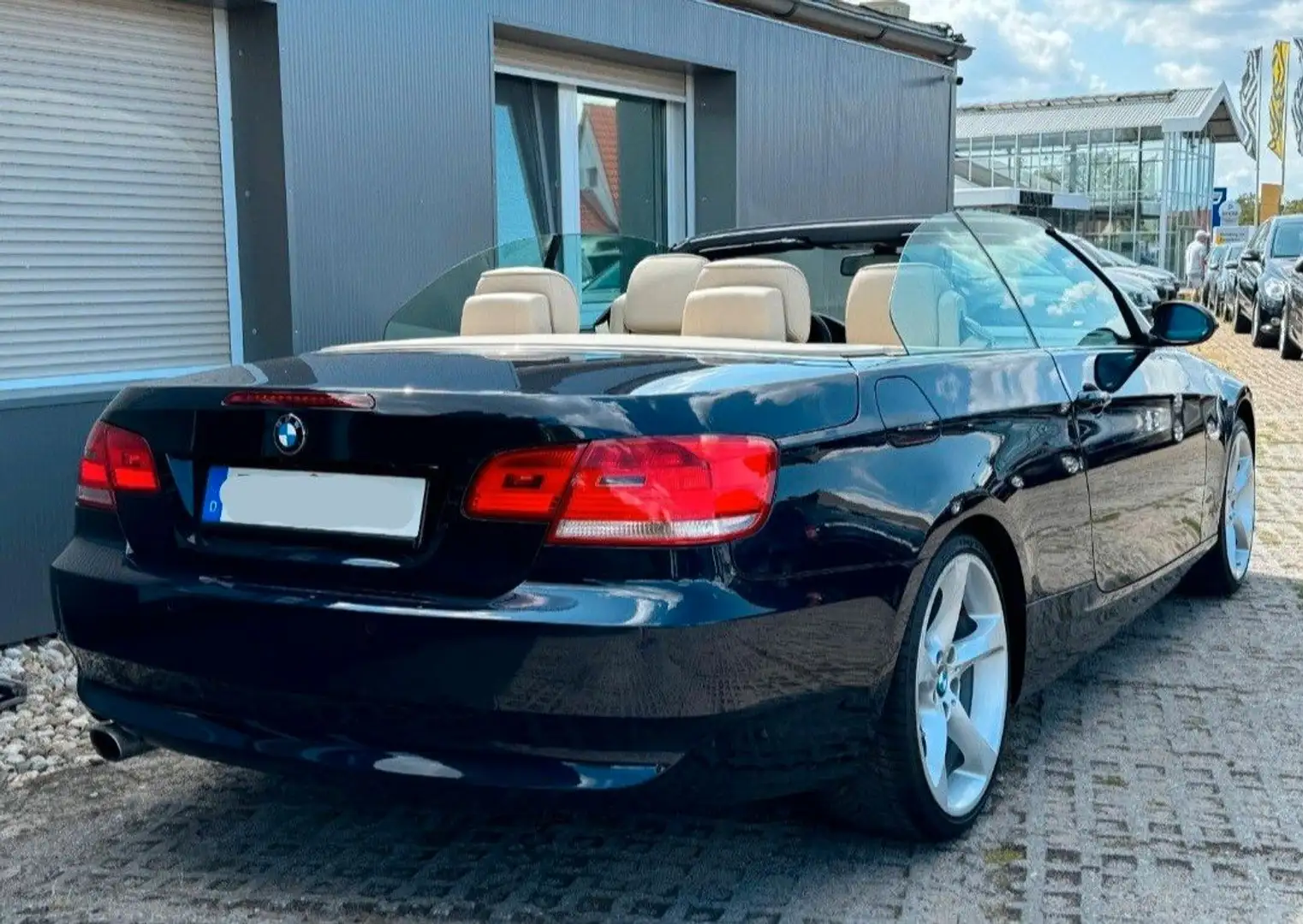 BMW 320 i Cabrio +TÜV+B.LEDER+GARANTIE+BI.XENON+1HAND Blau - 2