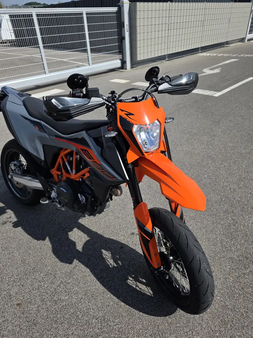 KTM 690 SMC R Gris - 1
