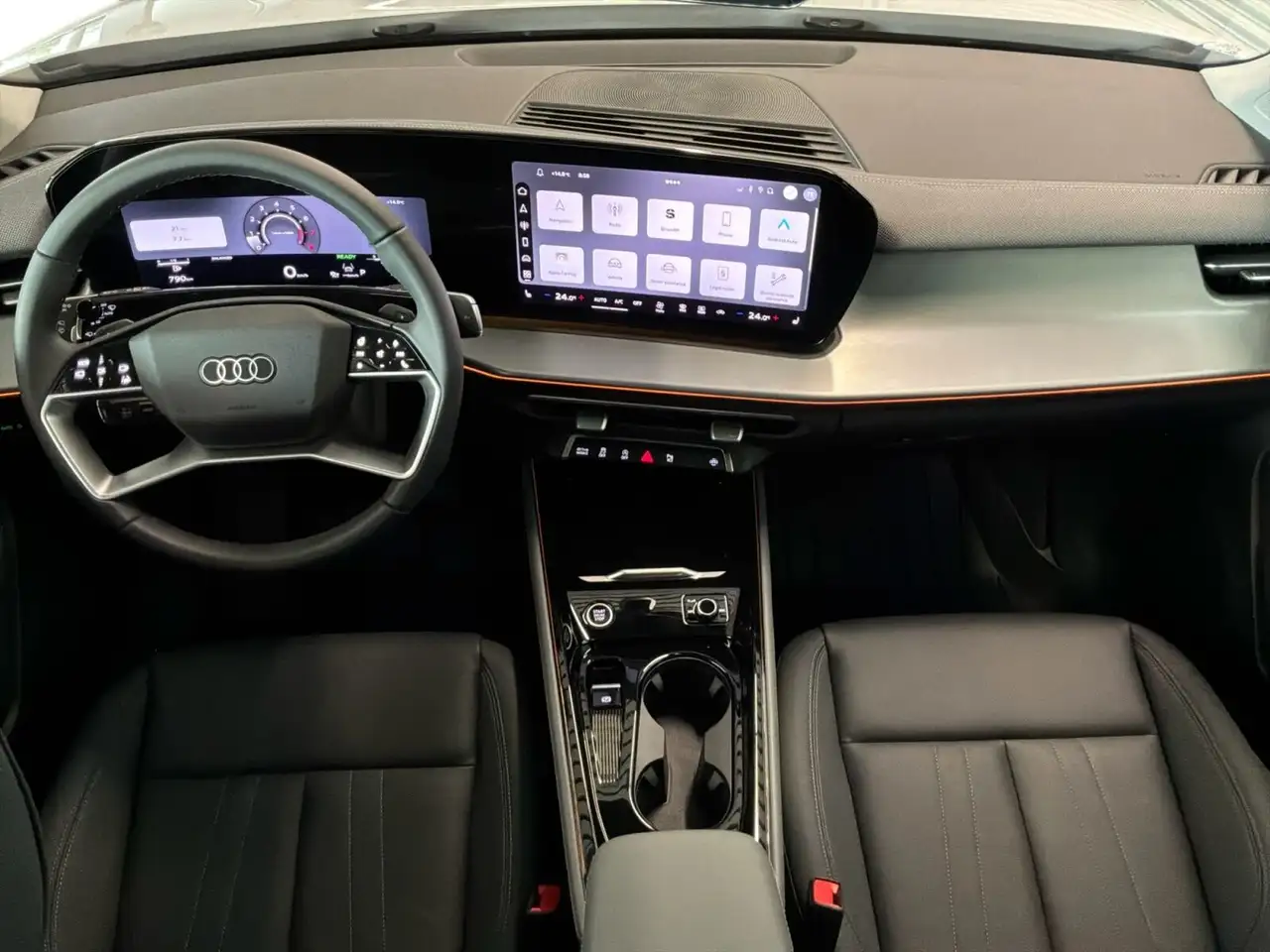 Audi Q3 снимка Audi Q3