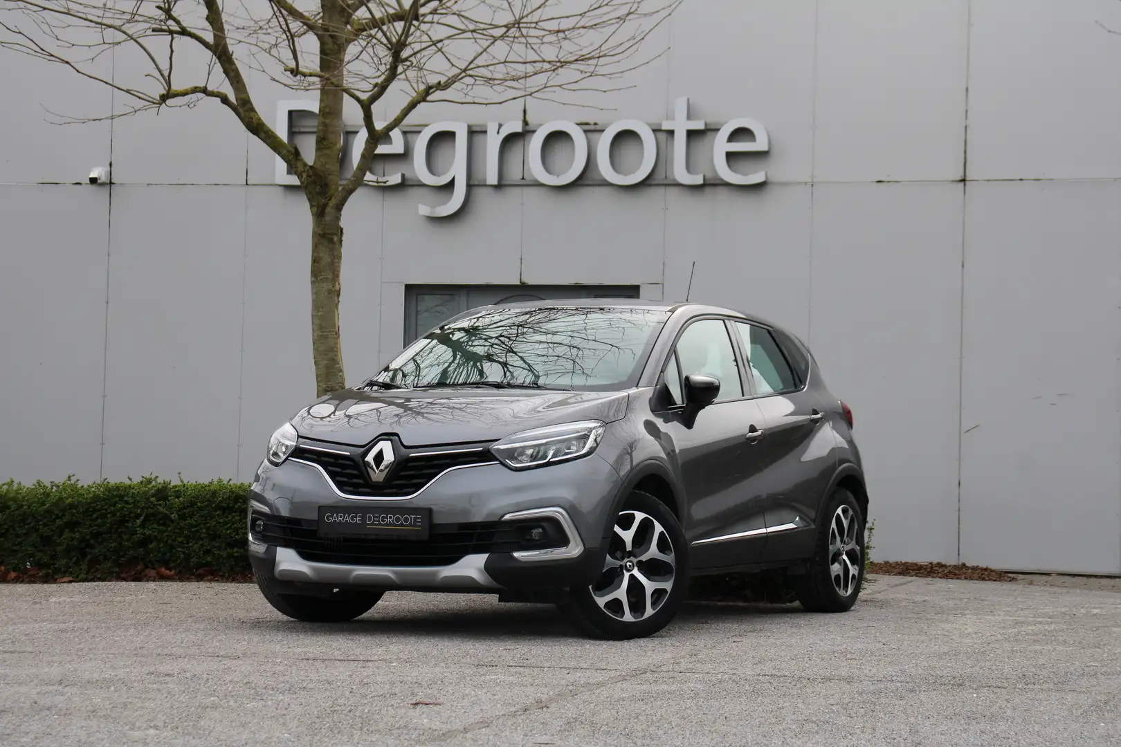 Renault Captur TCE Equilibre *KEYLESS*FULL LED*CAMERA*CLIMATEC* Zilver - 1