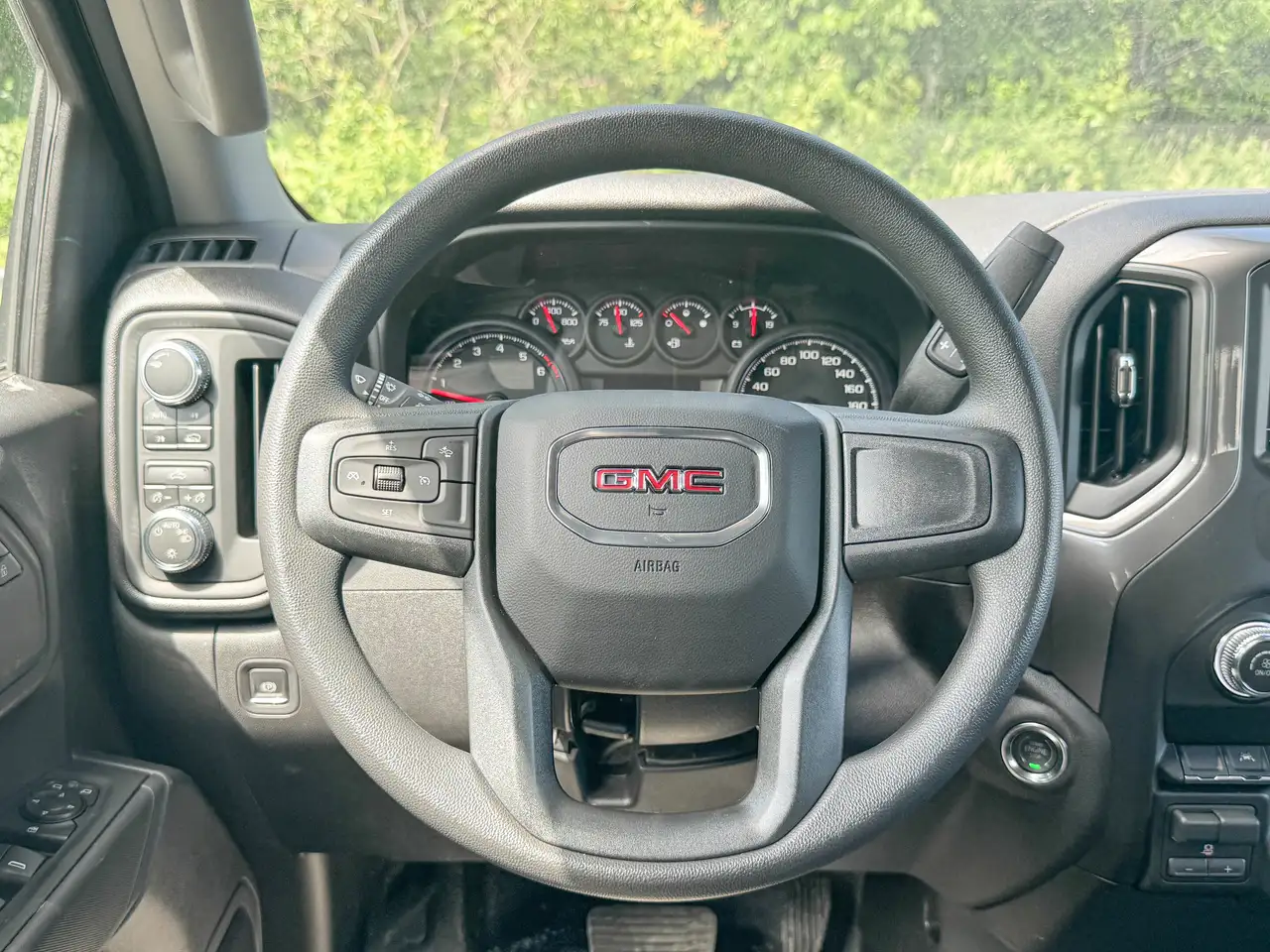 GMC Sierra 1500 снимка GMC Sierra 1500