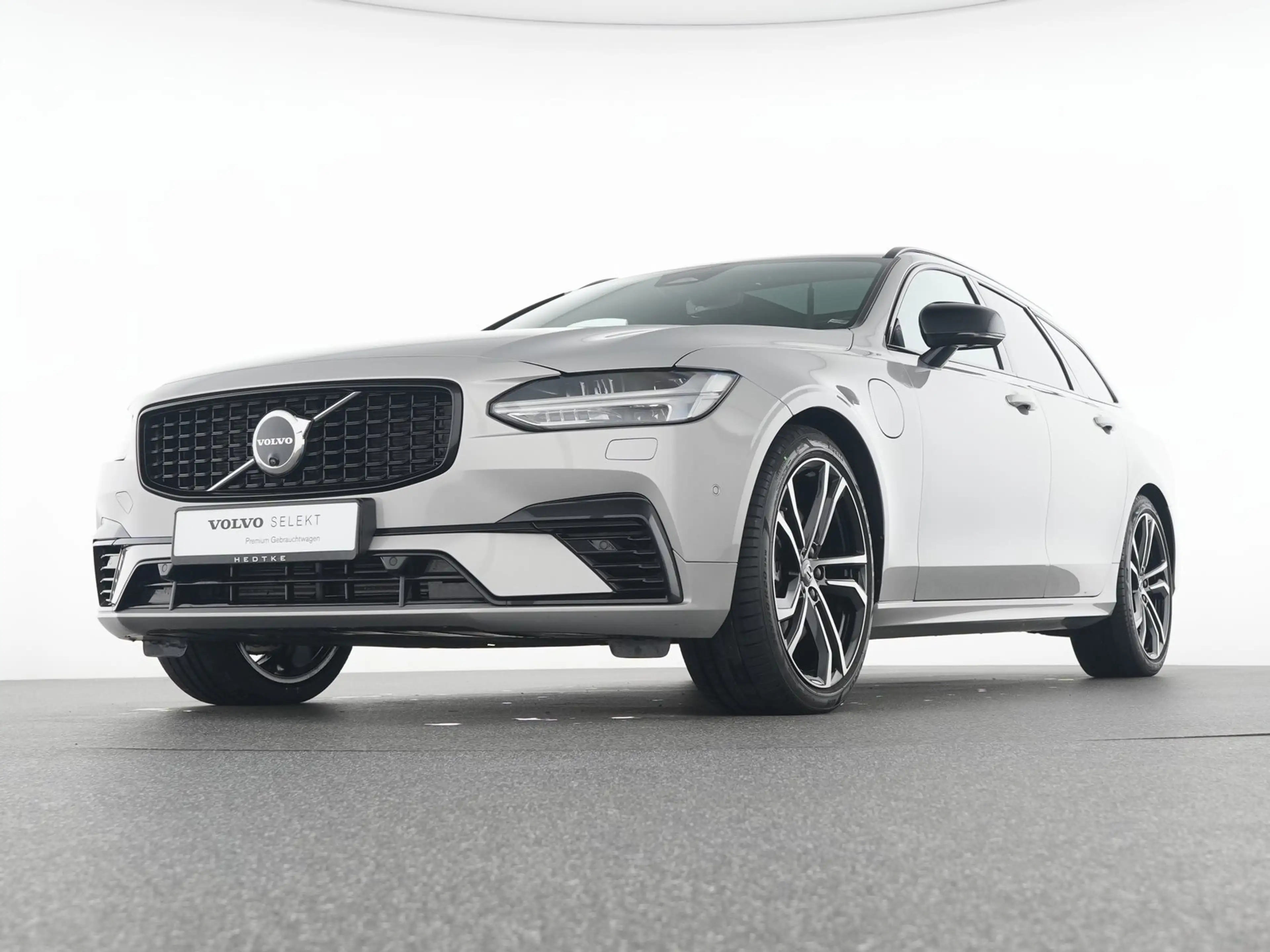 Volvo V90 T8 AWD Ultra Dark 360°20"HUD*GSHD*STHZ — photo 7