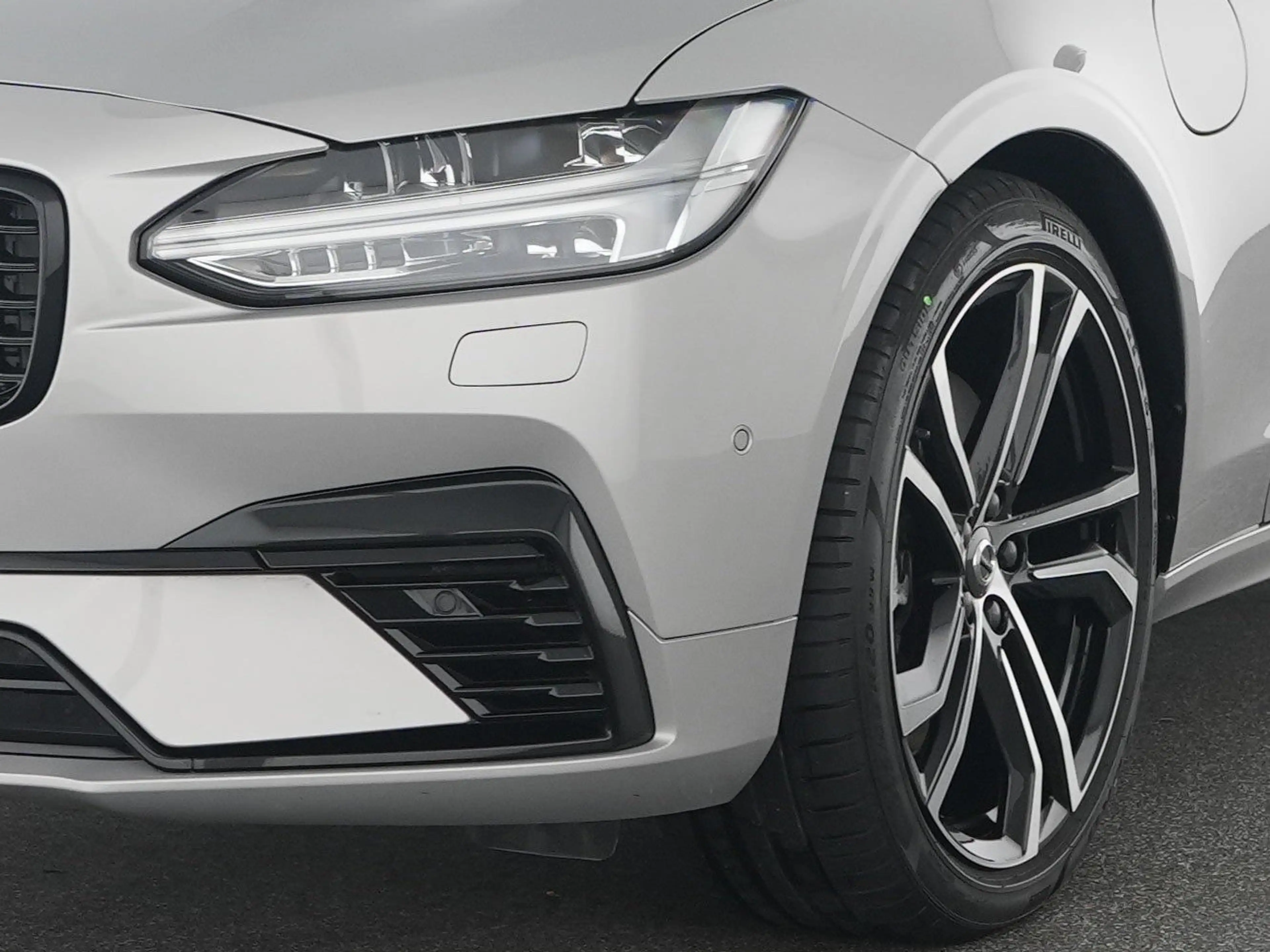 Volvo V90 T8 AWD Ultra Dark 360°20"HUD*GSHD*STHZ — photo 9