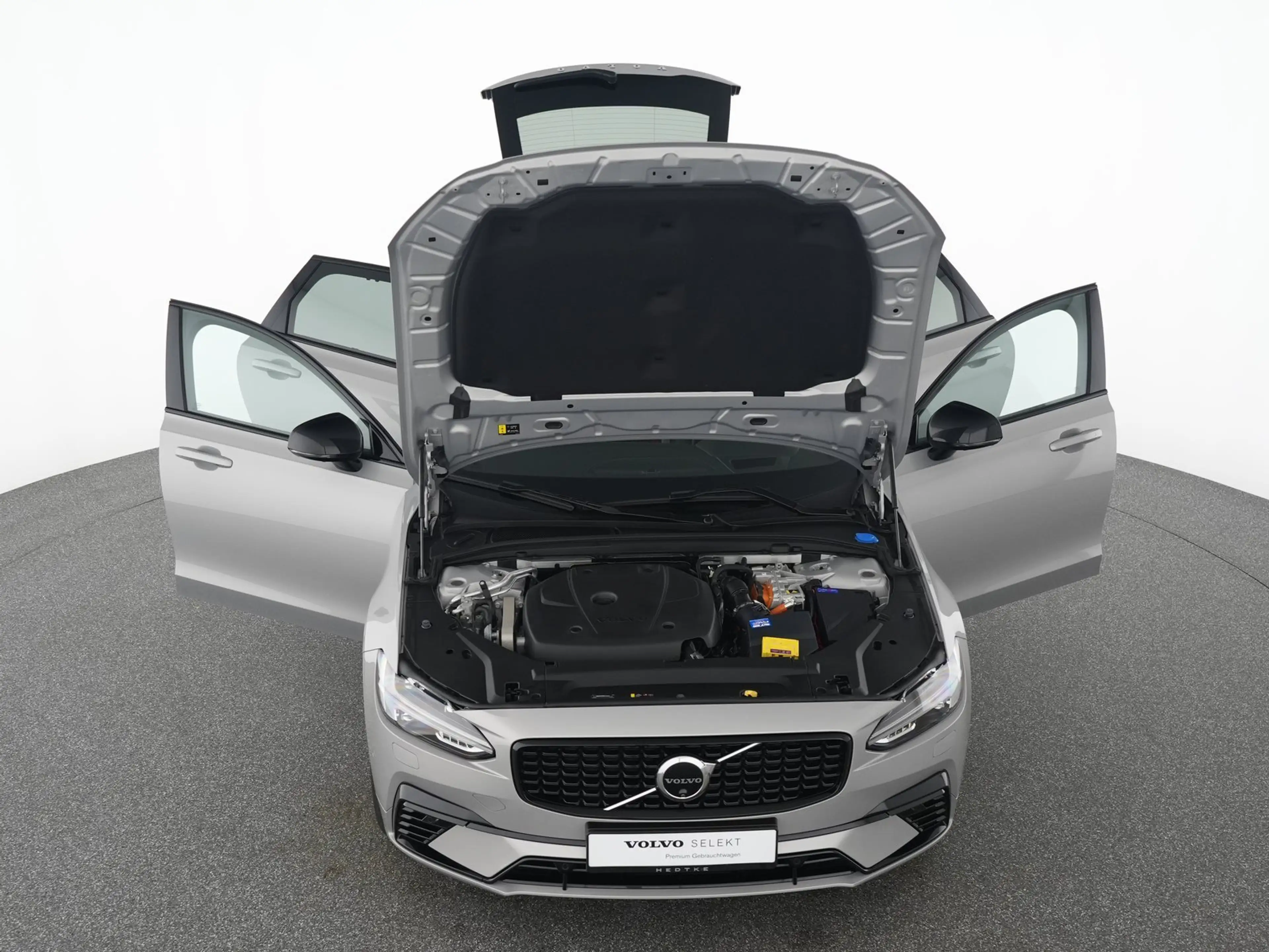 Volvo V90 T8 AWD Ultra Dark 360°20"HUD*GSHD*STHZ — photo 13