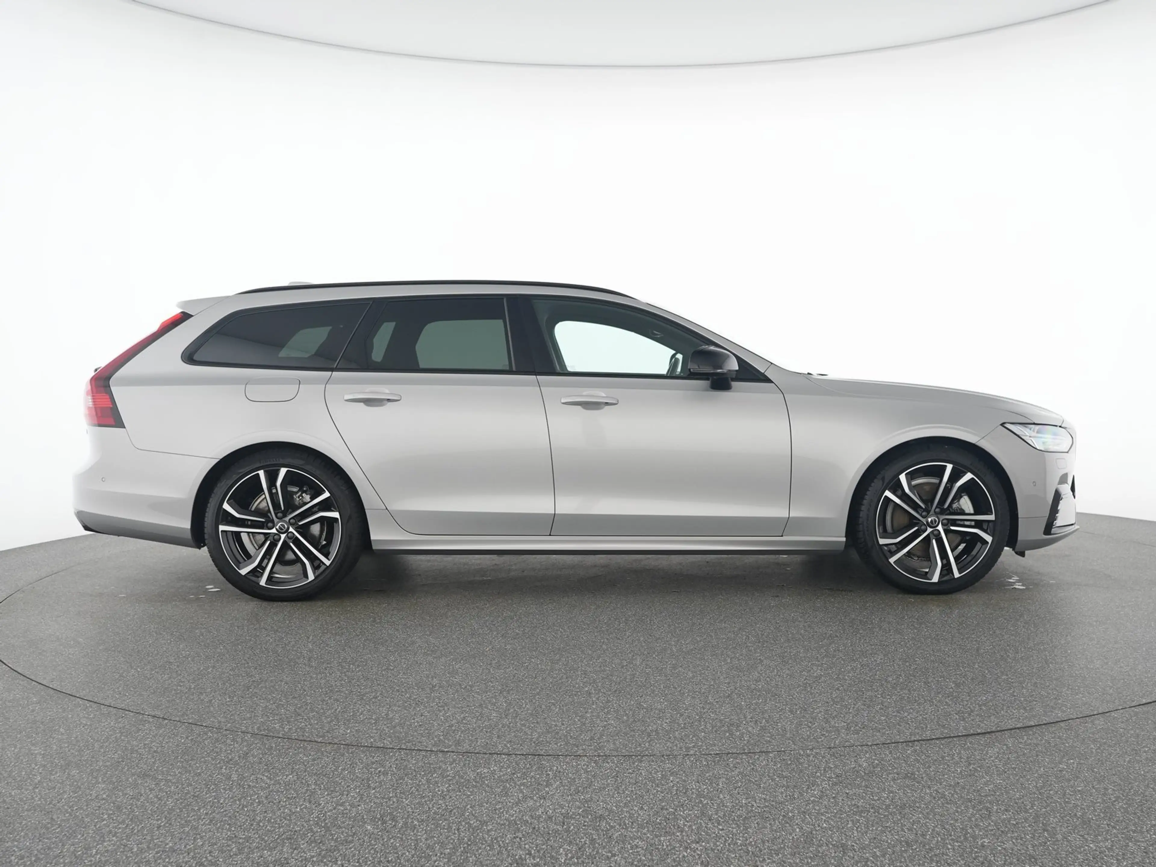 Volvo V90 T8 AWD Ultra Dark 360°20"HUD*GSHD*STHZ — photo 12