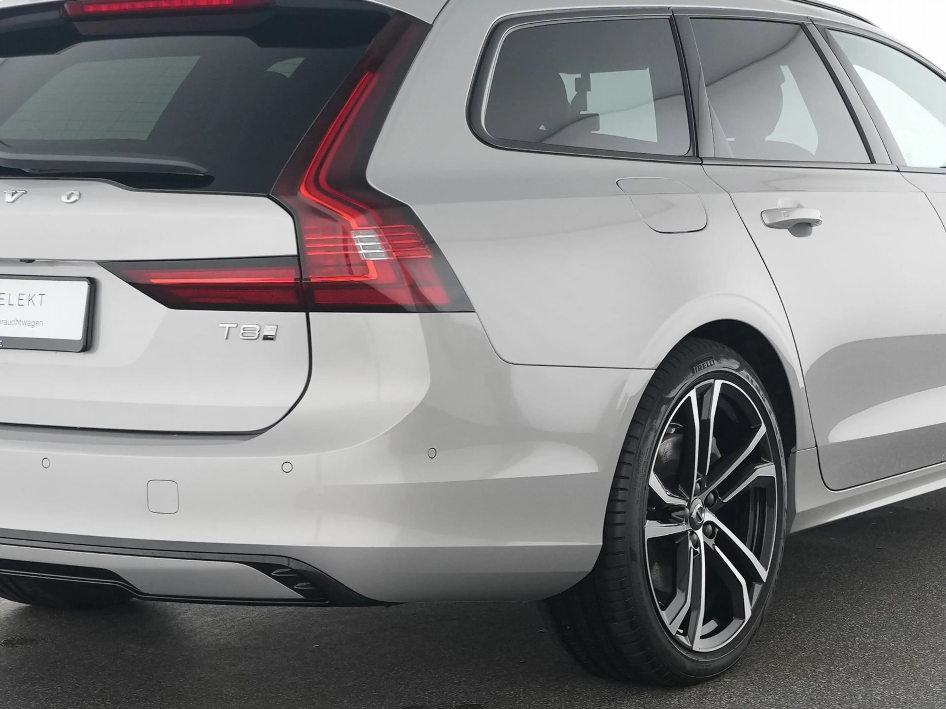 Volvo V90 T8 AWD Ultra Dark 360°20"HUD*GSHD*STHZ — photo 10