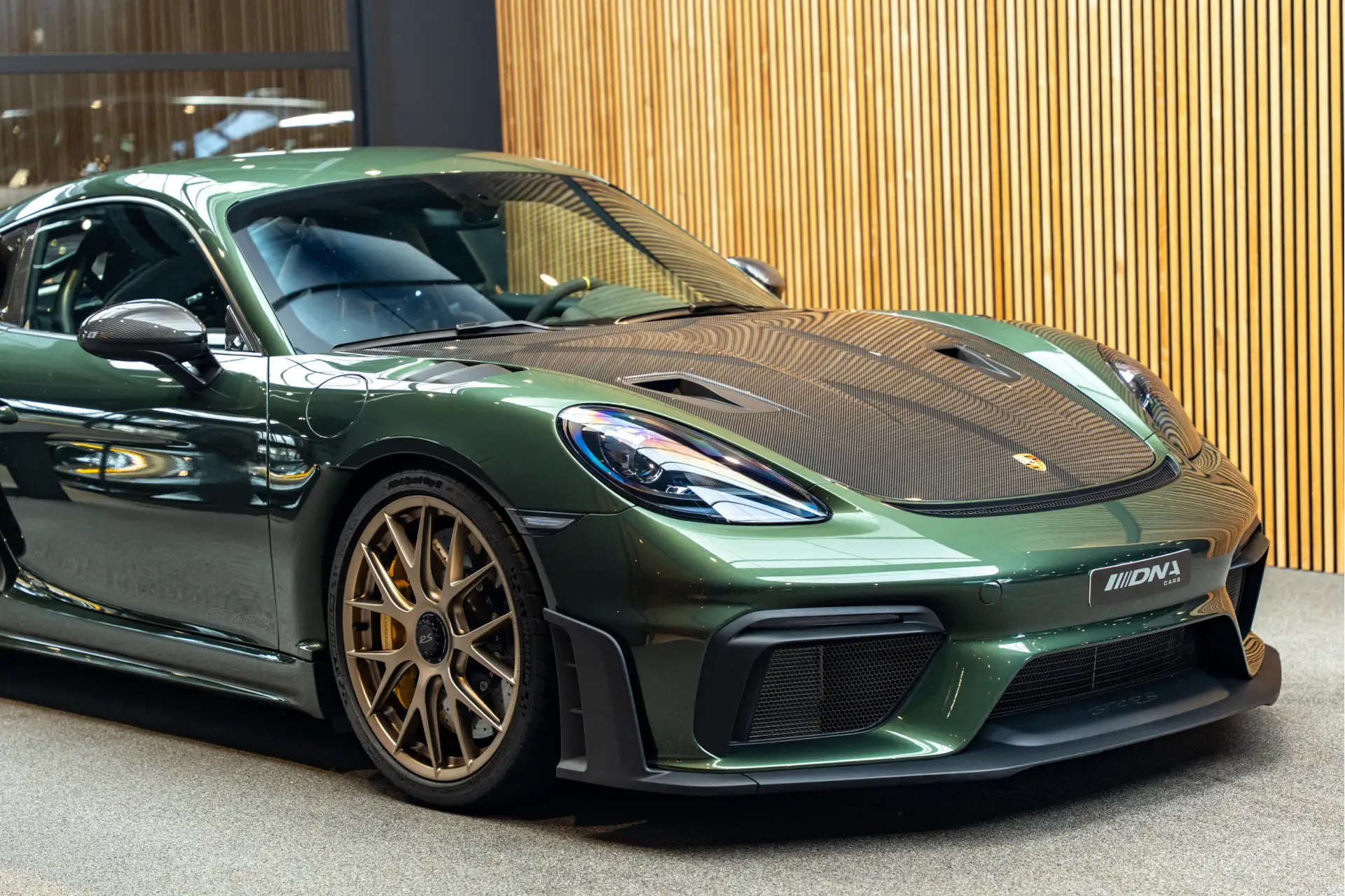 포르쉐 718 GTS 4 2023 초록 사진 6