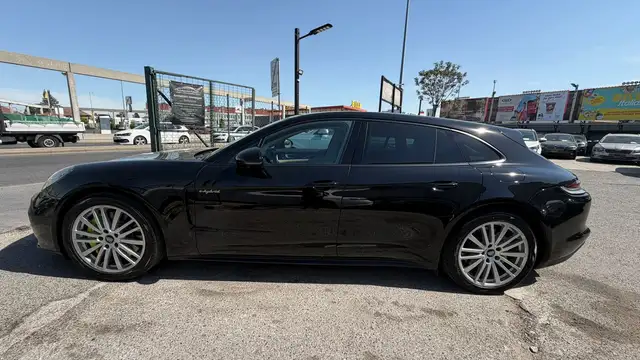 Porsche Panamera 4 E-Hybrid Sport aus 1.Hand mit vollem Serviceheft Ansicht 2