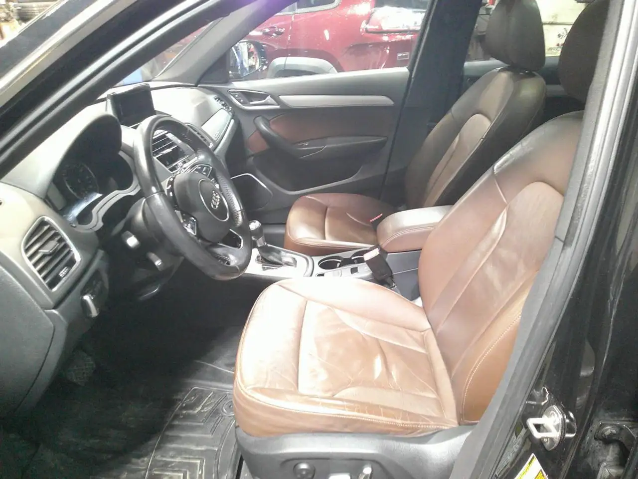 Audi Q3 photo Audi Q3