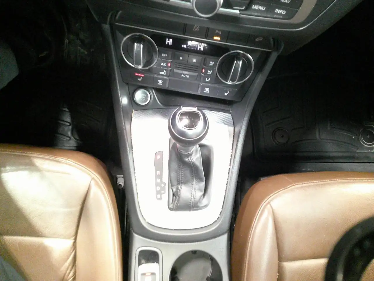 Audi Q3 photo Audi Q3