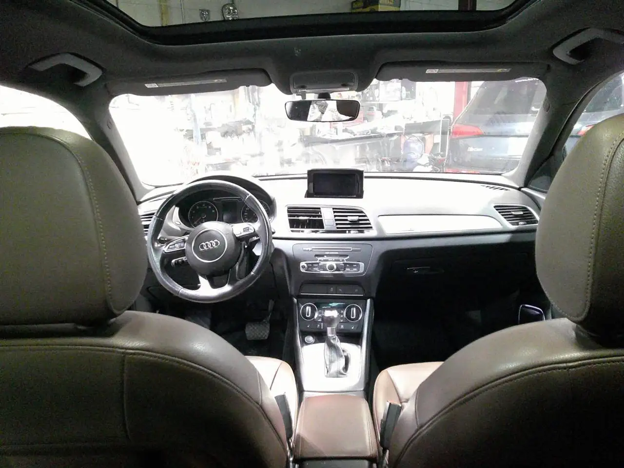 Audi Q3 photo Audi Q3